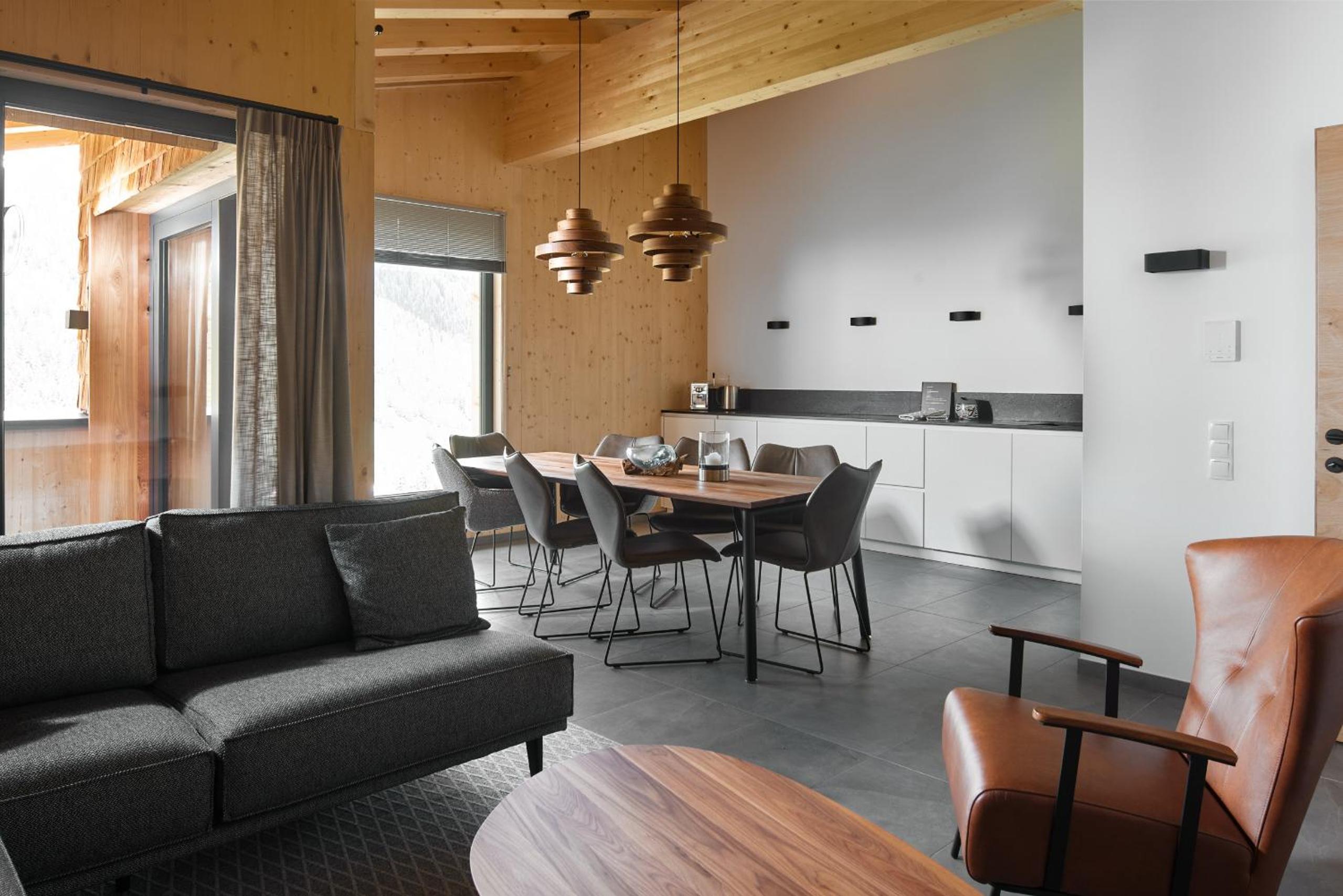 Ski in – Ski out Chalet 4 photo 1