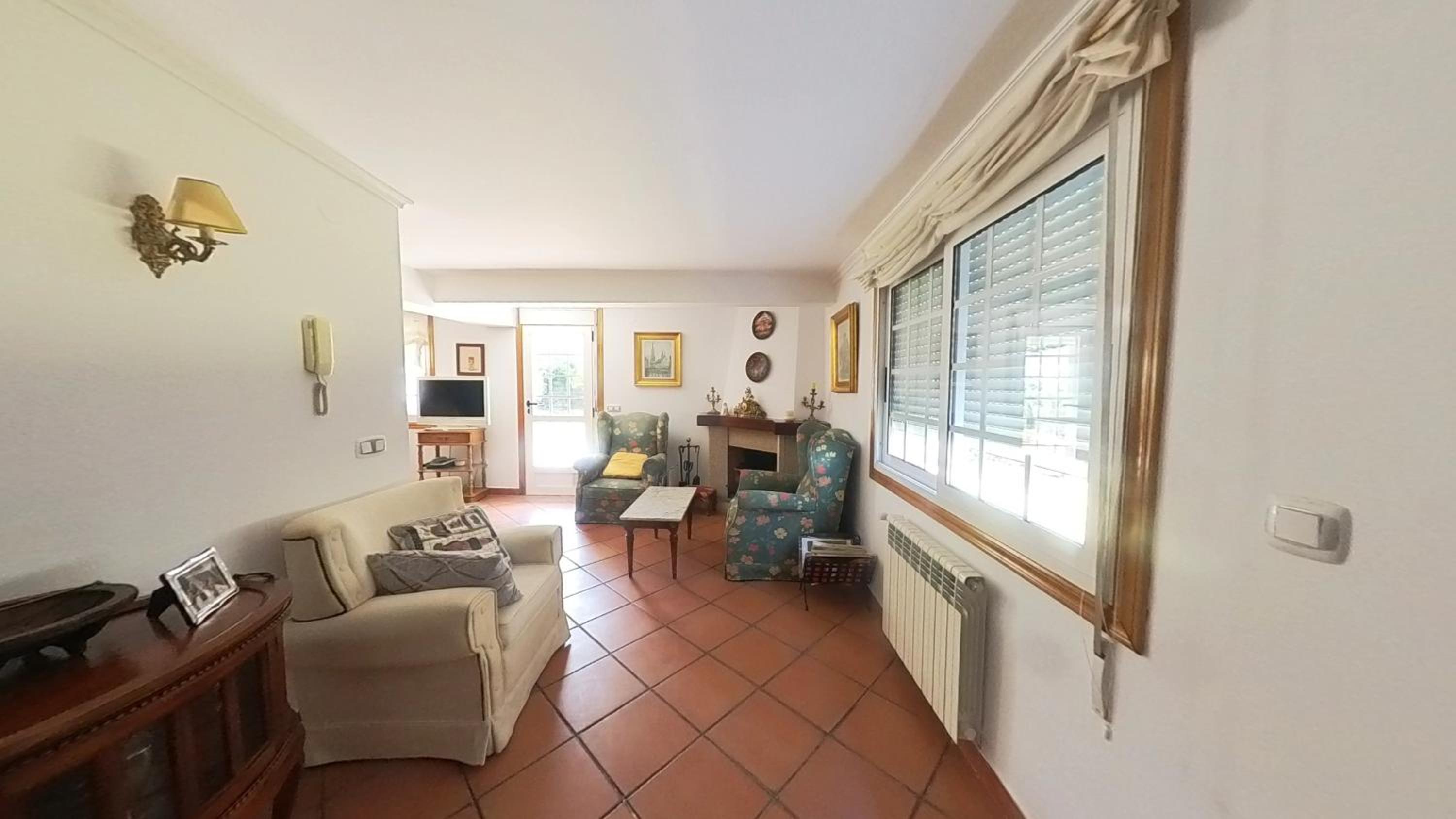 Casa de cuatro habitaciones