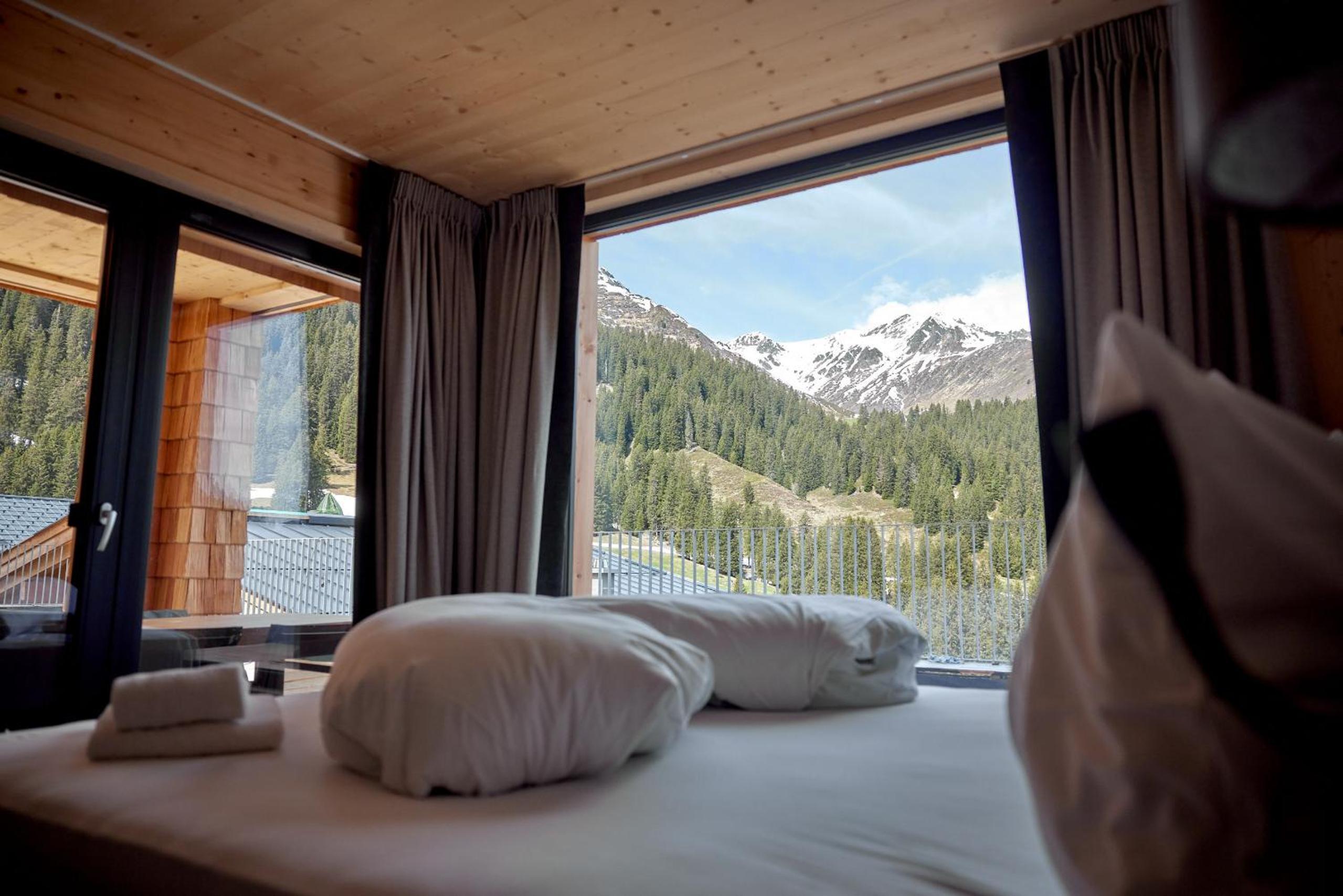 Ski in – Ski out Chalet 6 photo 2