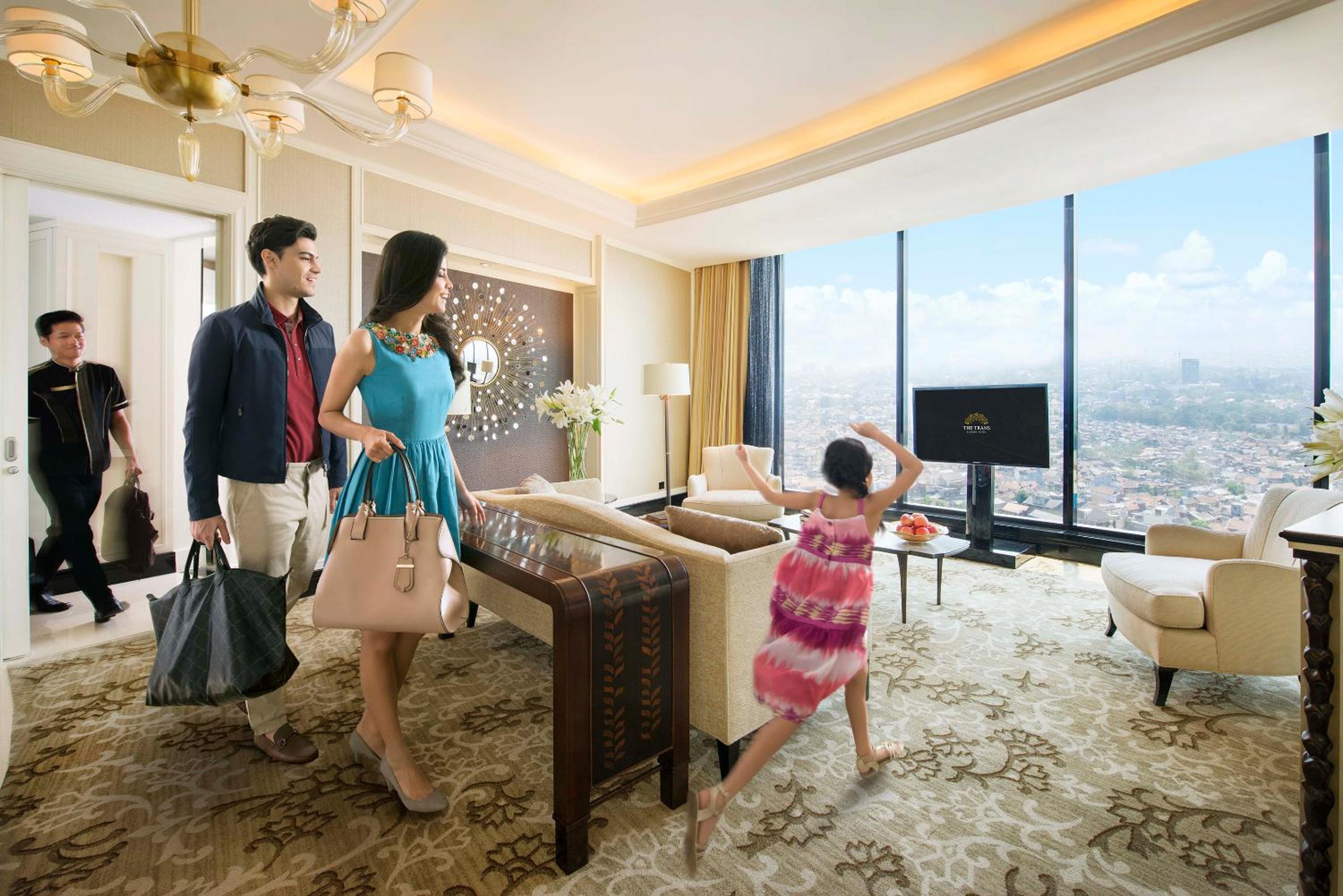 Celebrity Suite with Free Benefit - Photo 7