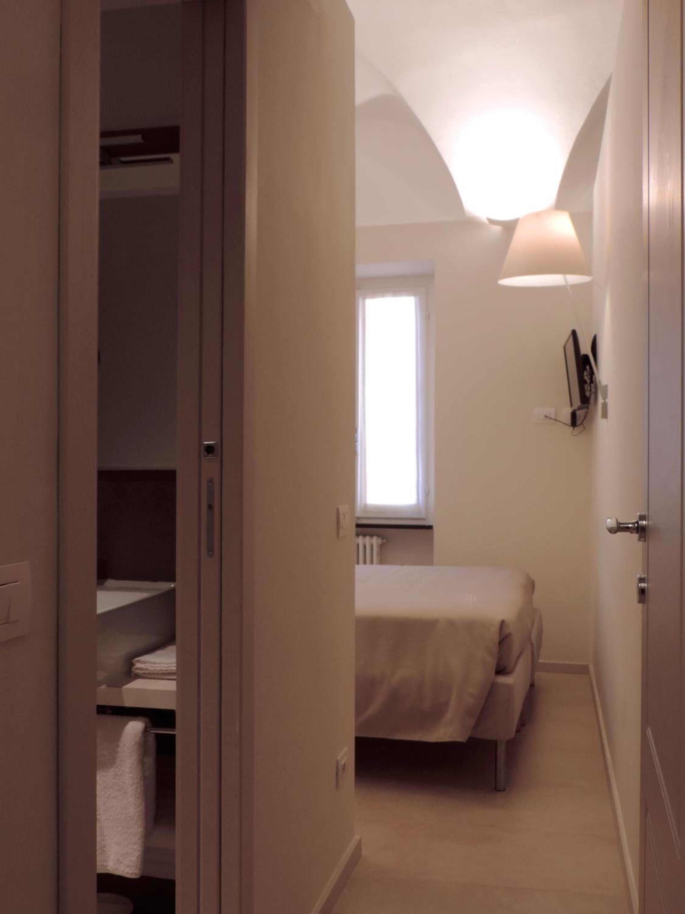 Two-Bedroom Apartment with Sea View Terrace