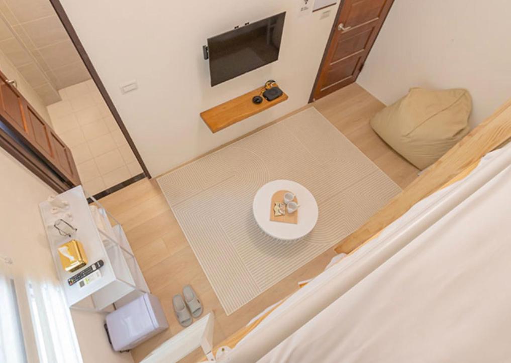 Quadruple Room with Private Bathroom photo 3