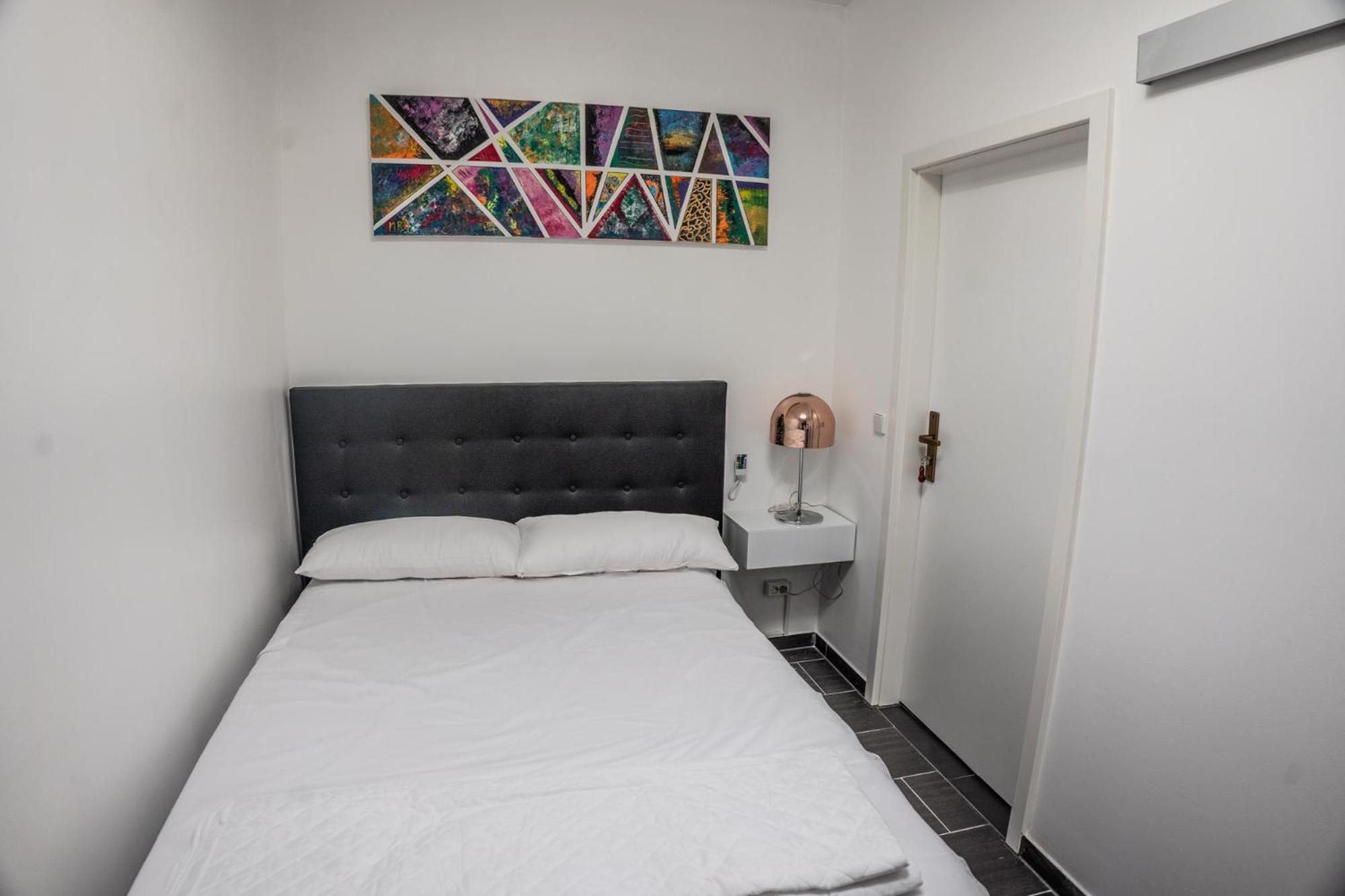 Budget Double Room photo 1