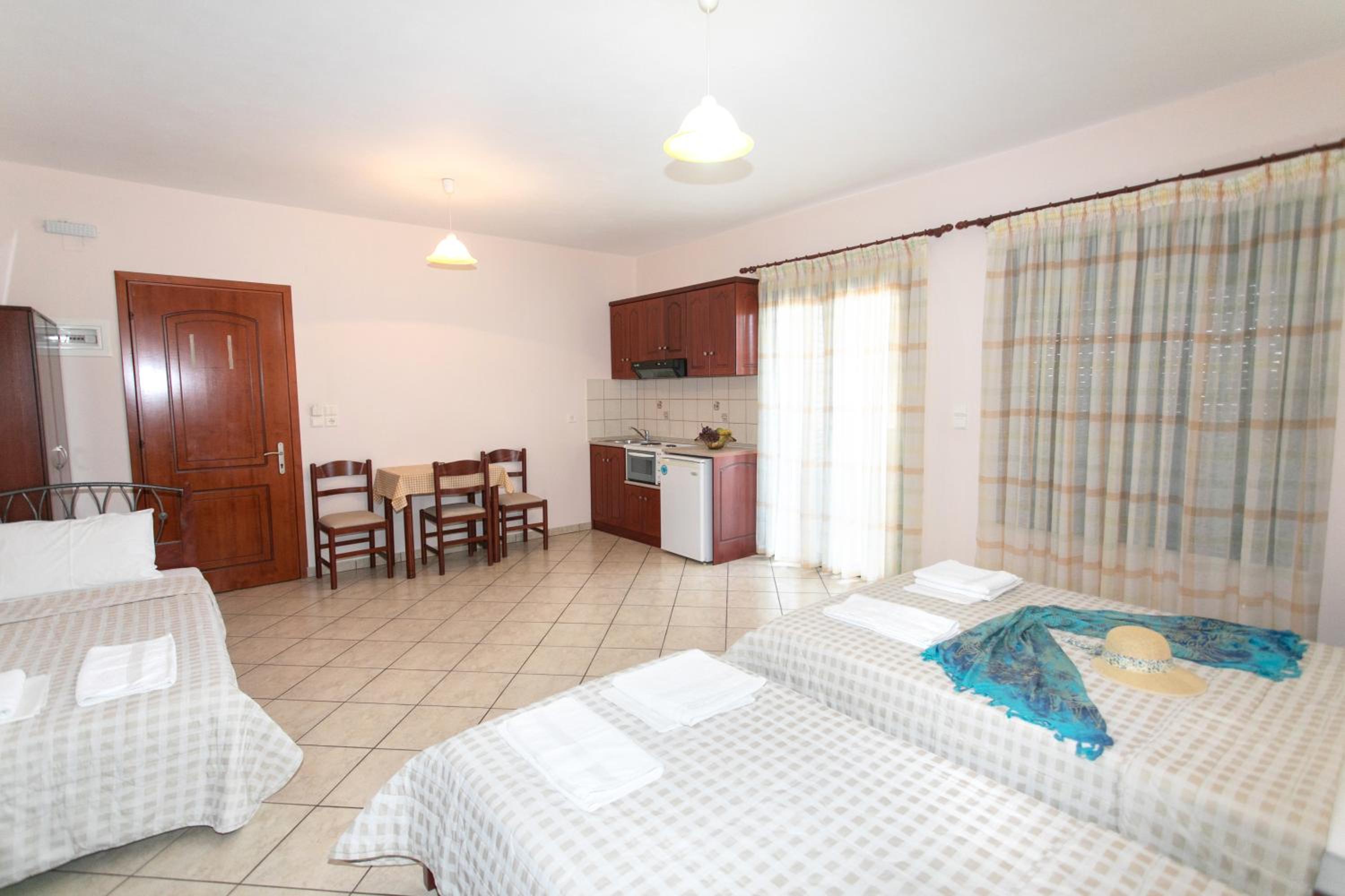 Apartment with Terrace photo 3