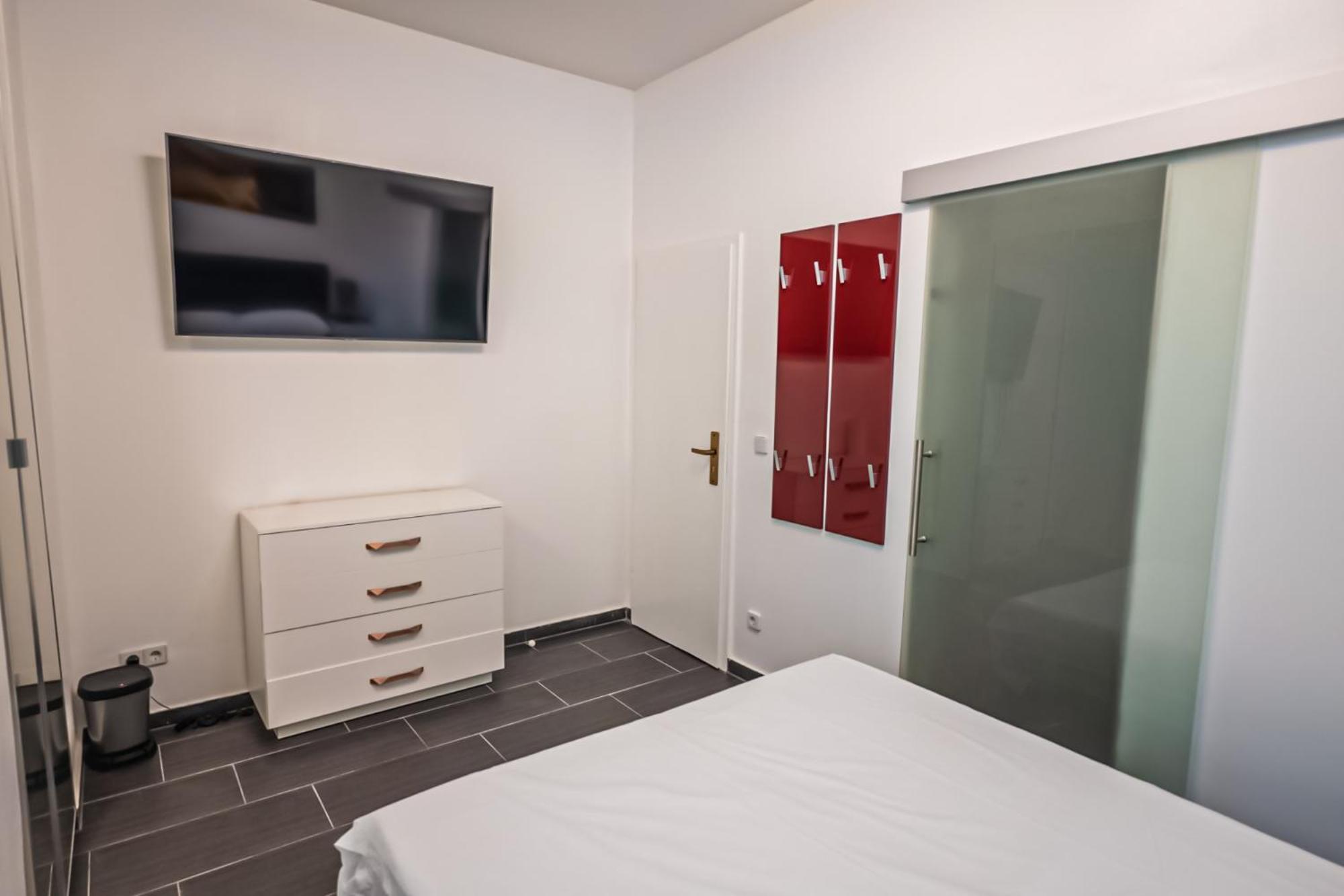 Budget Double Room photo 3