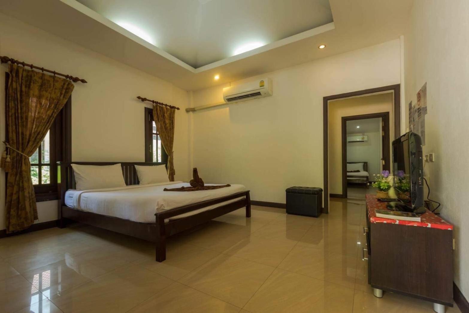 Four-Bedroom Villa photo 1