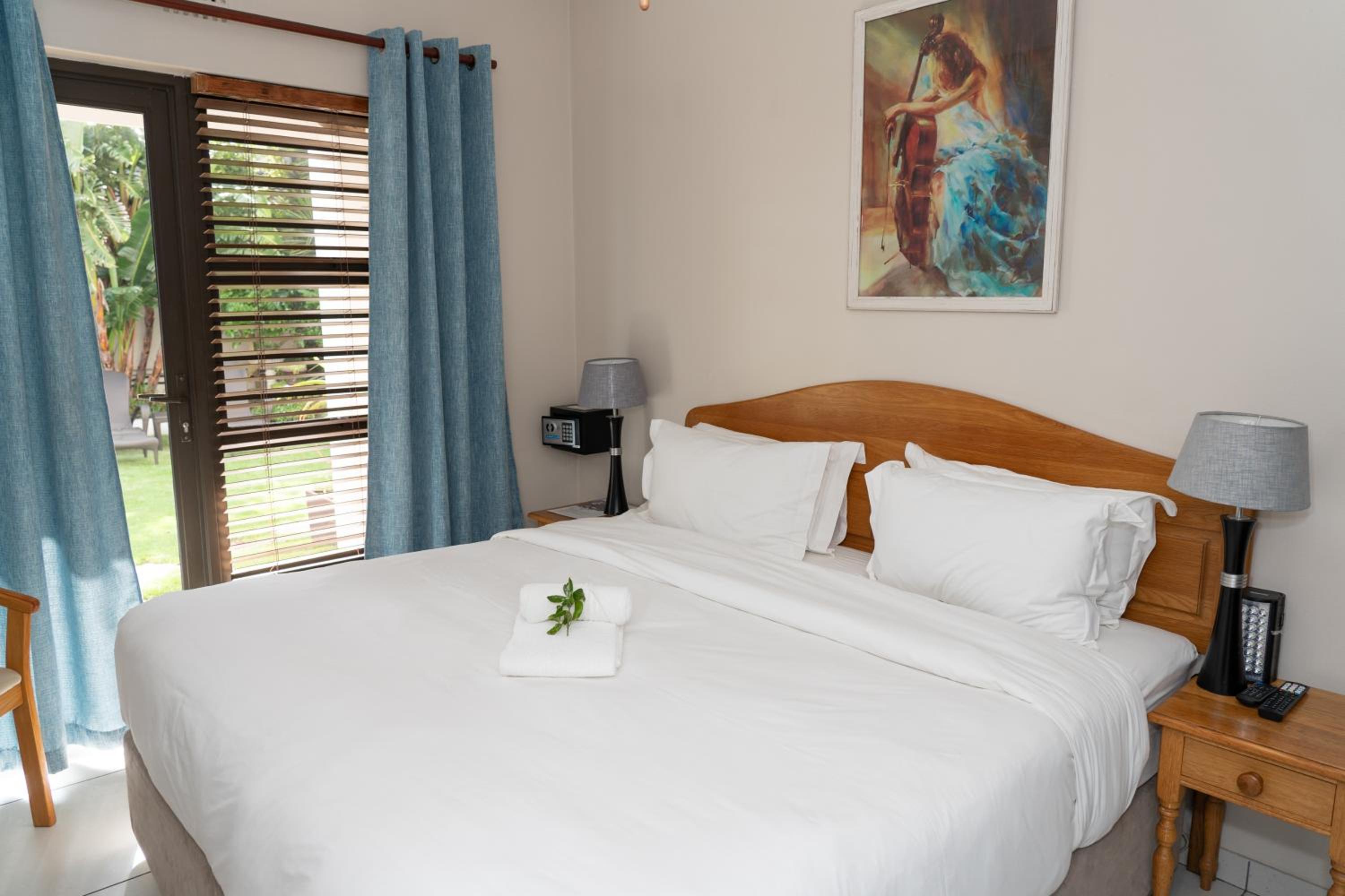 Standard Double Room - Photo 1