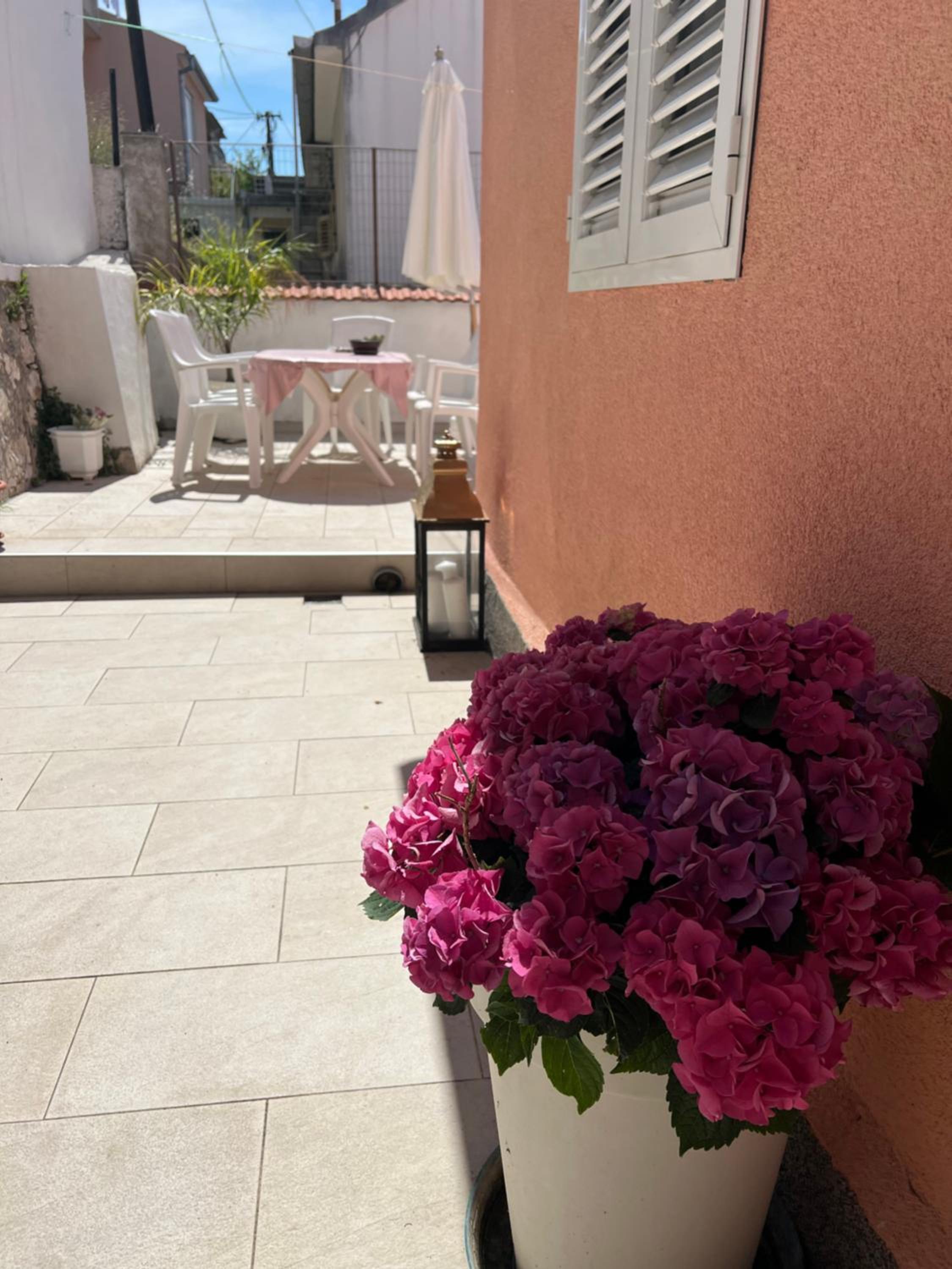 Apartment with Terrace - Photo 47