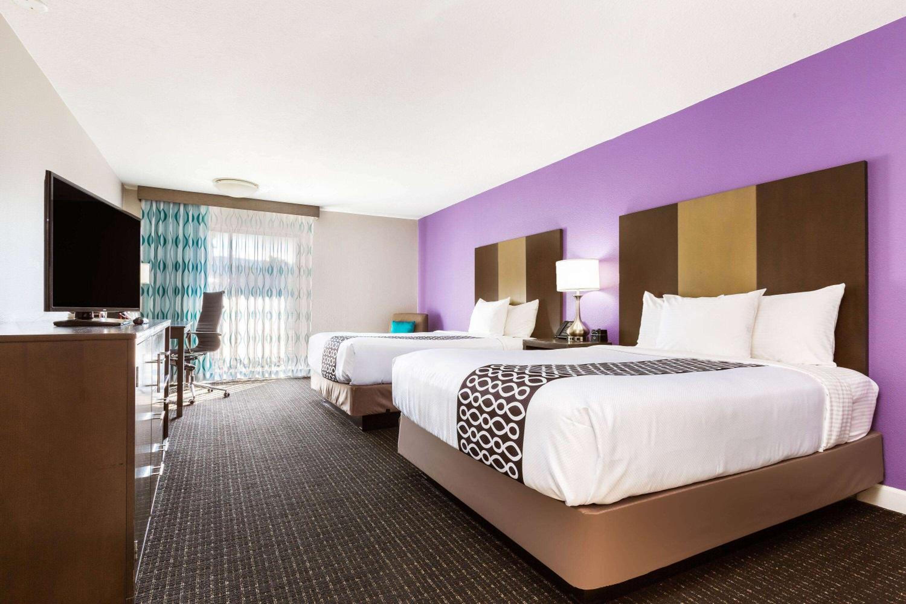 Queen Room with Two Queen Beds - Ground Floor - Photo 1