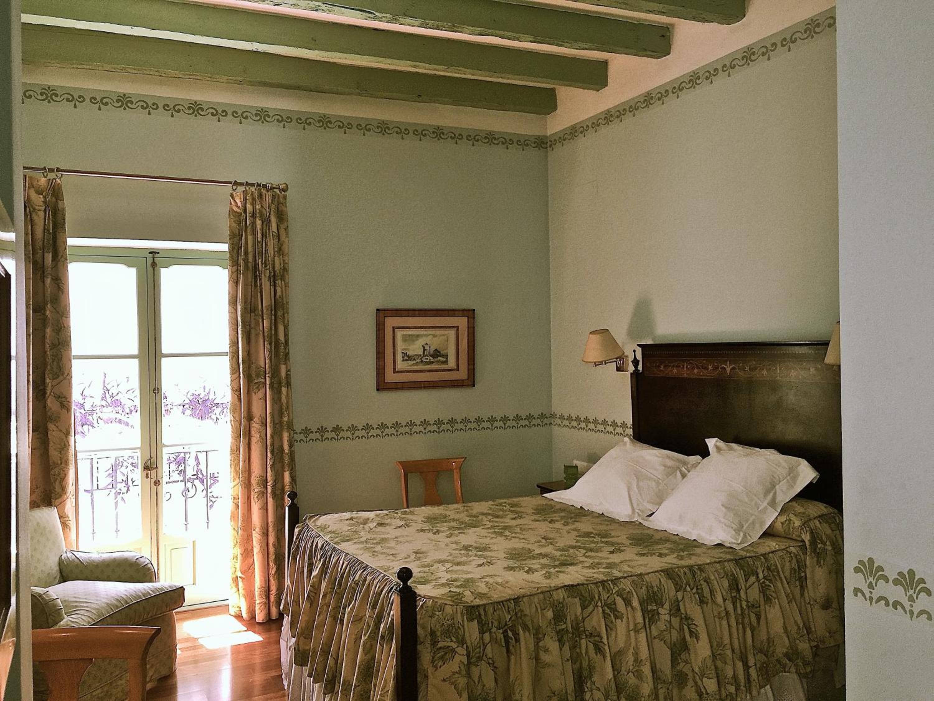 Double Room - Photo 3