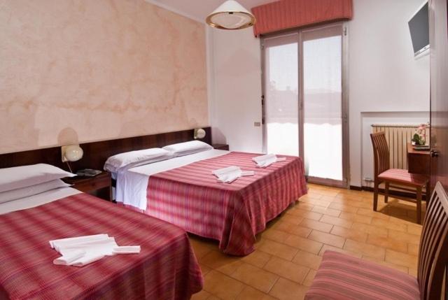 Economy Triple Room