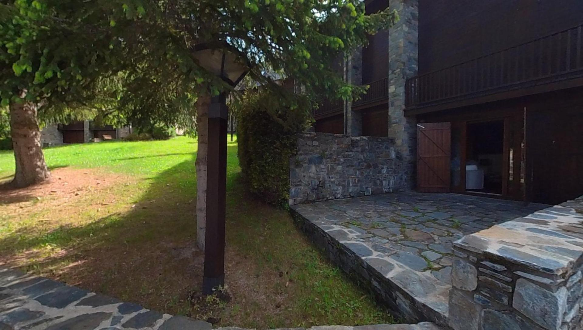 Four-Bedroom House photo 3