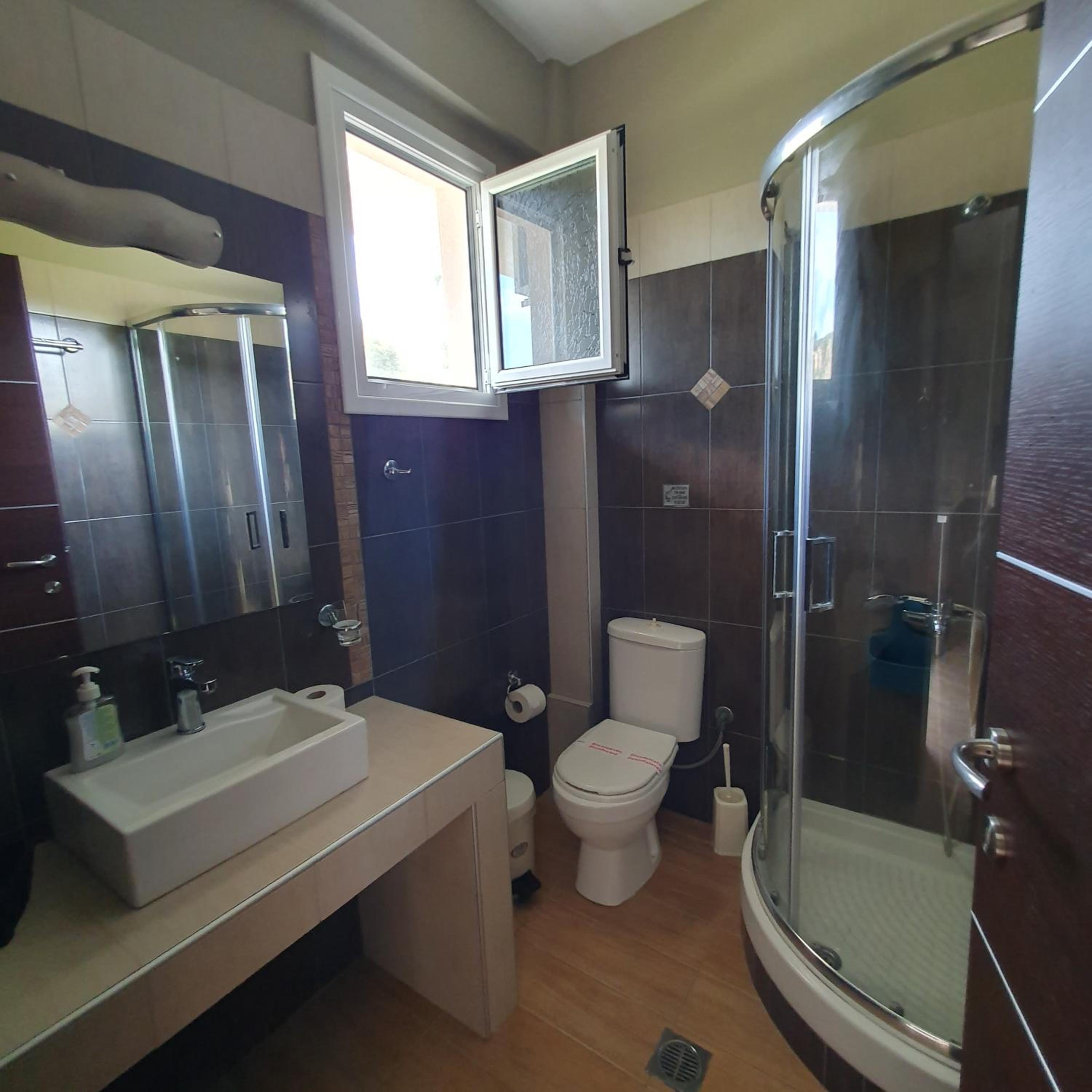 One-Bedroom Apartment with Sea View  - Photo 6