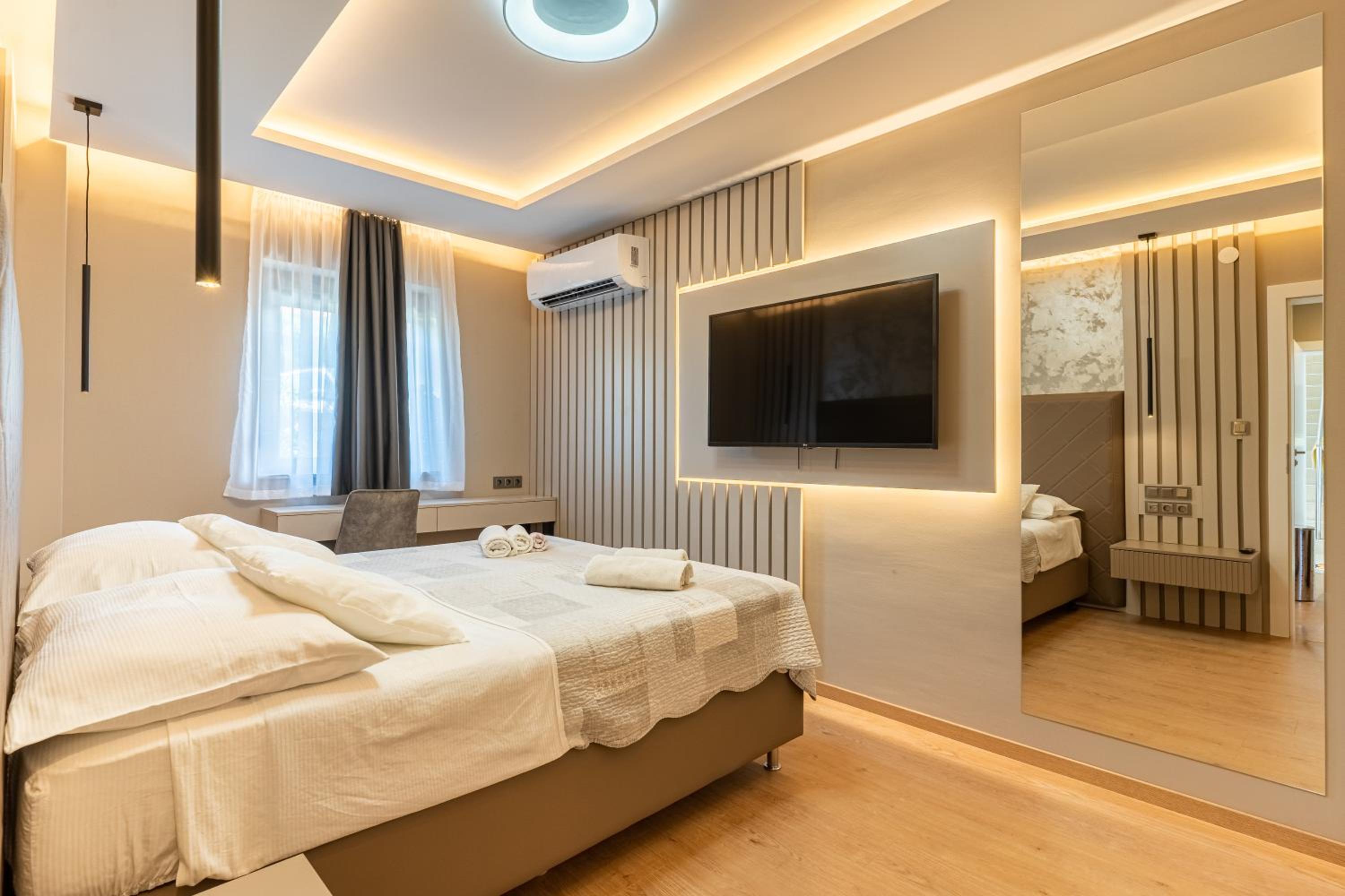 Two-Bedroom Apartment with Terrace and Sea View