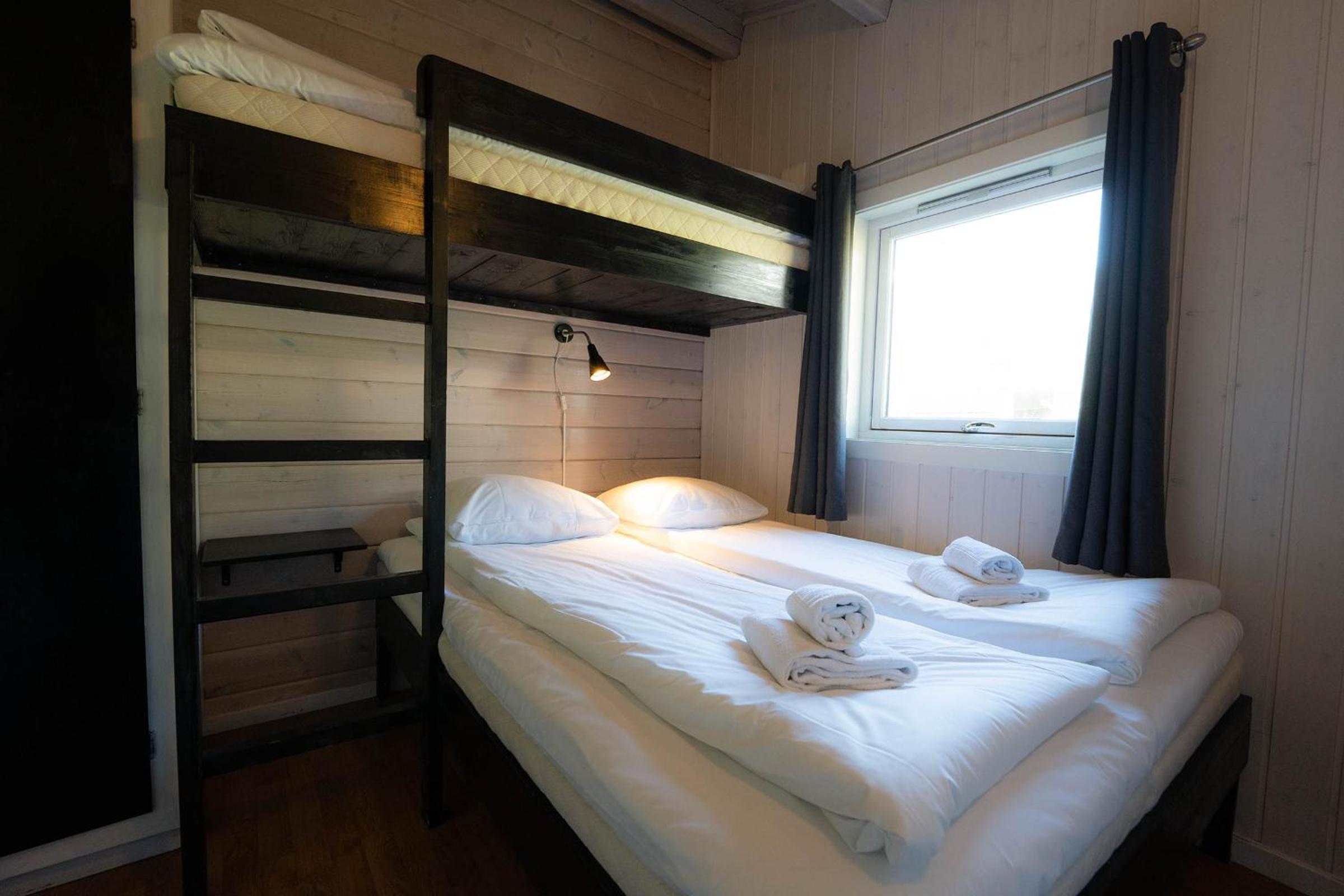 Two Bedroom Cottage with linen photo 3