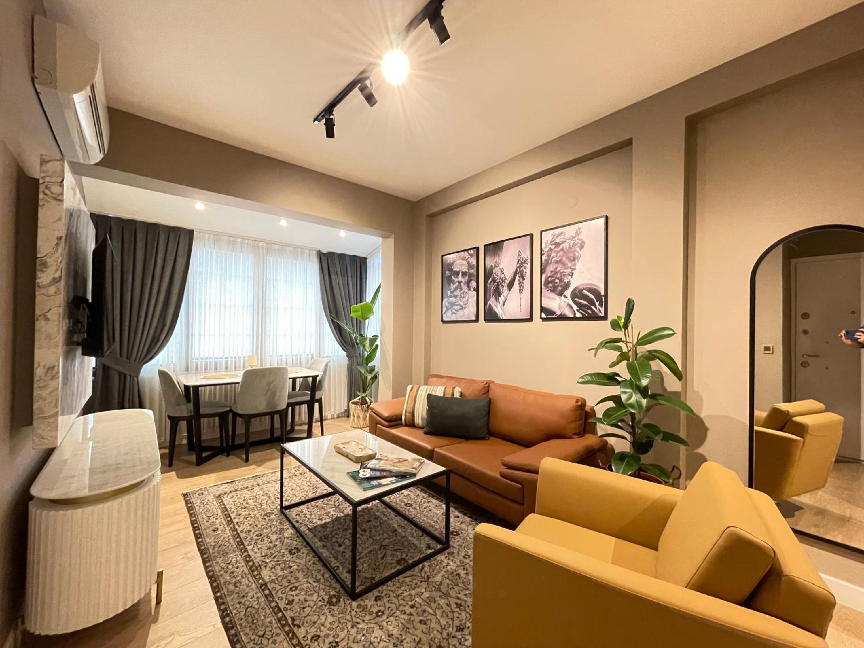 One-Bedroom Apartment