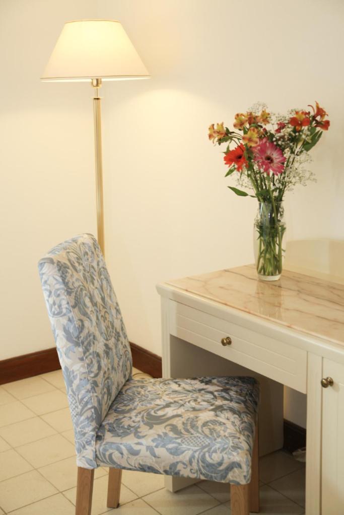 Classic Double or Twin Room - Photo 4