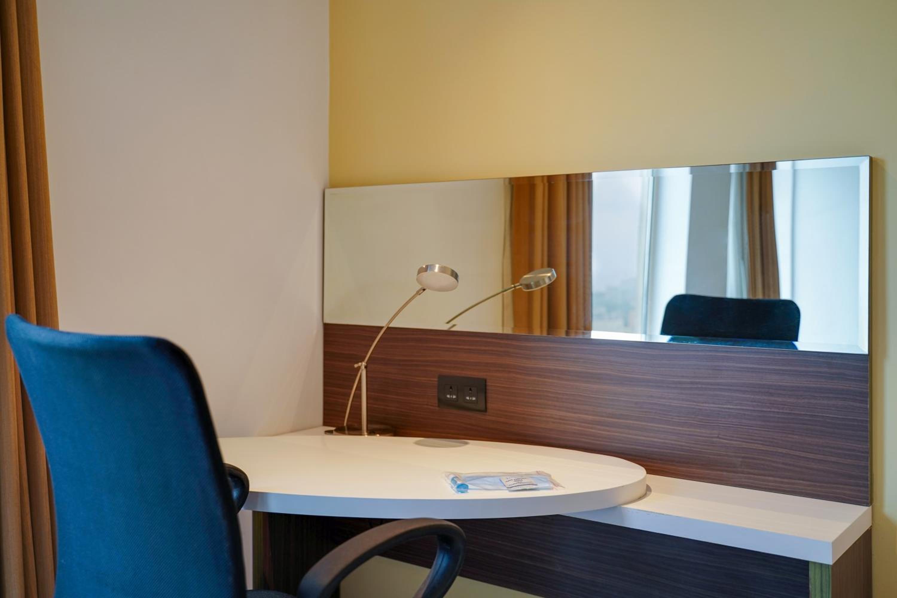 Executive Suite Room with 15% off on F&B photo 2