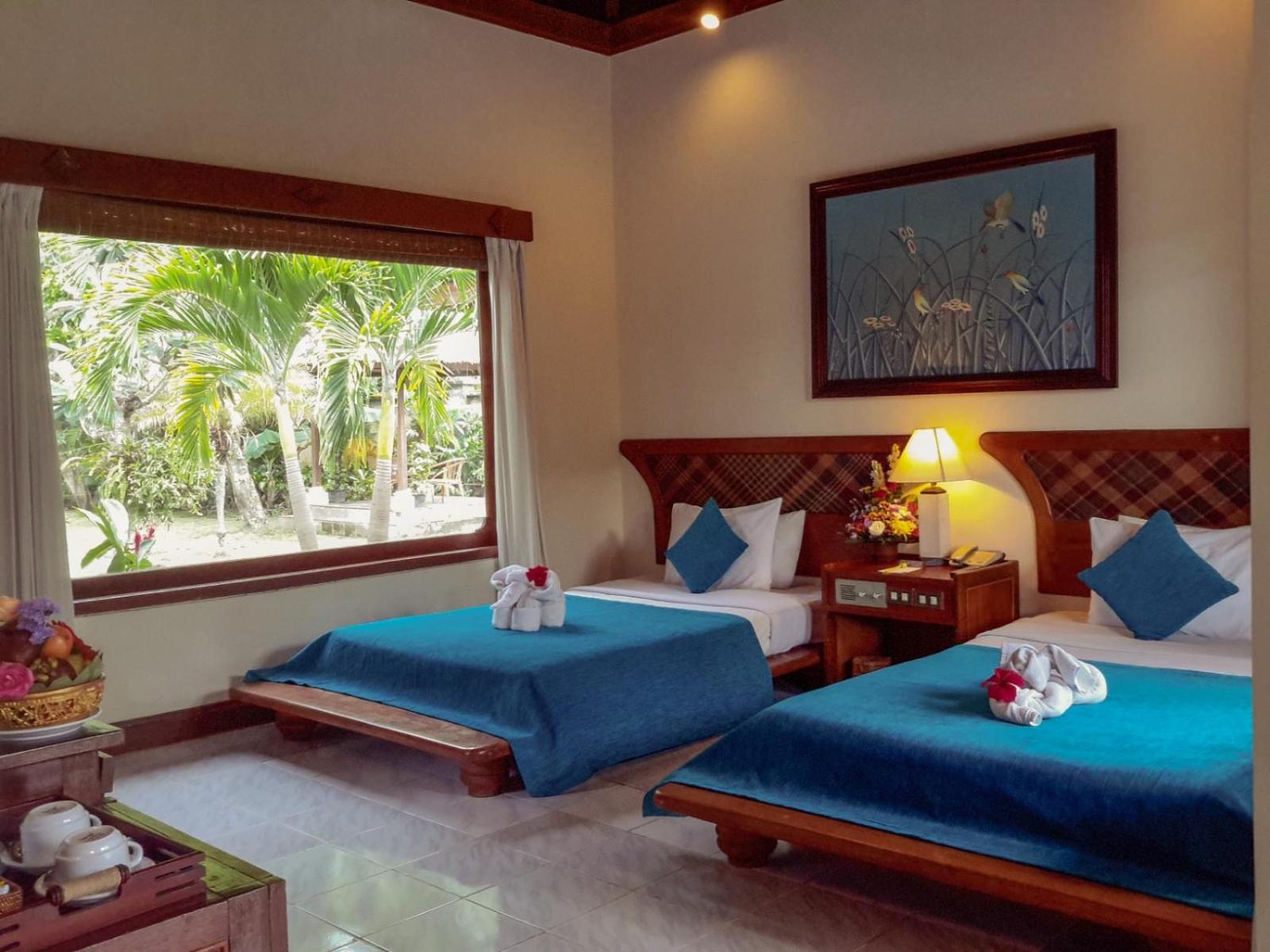 Double or Twin Room with Partial Sea View