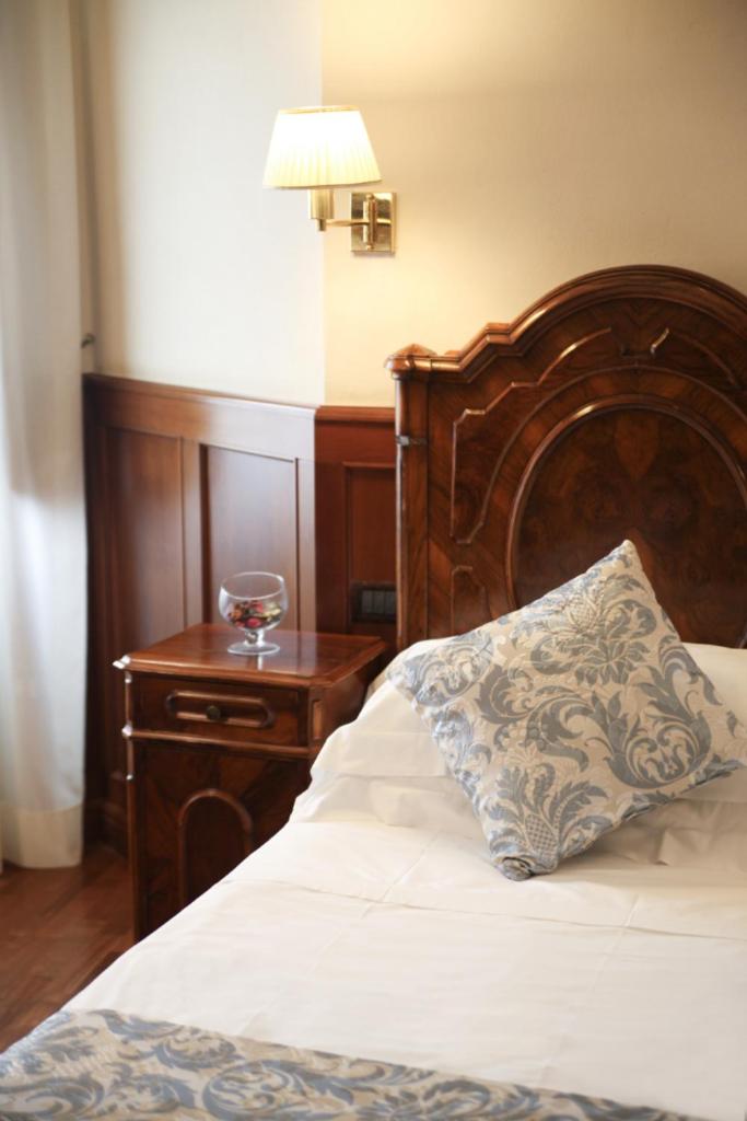 Deluxe Double Room - Photo 7