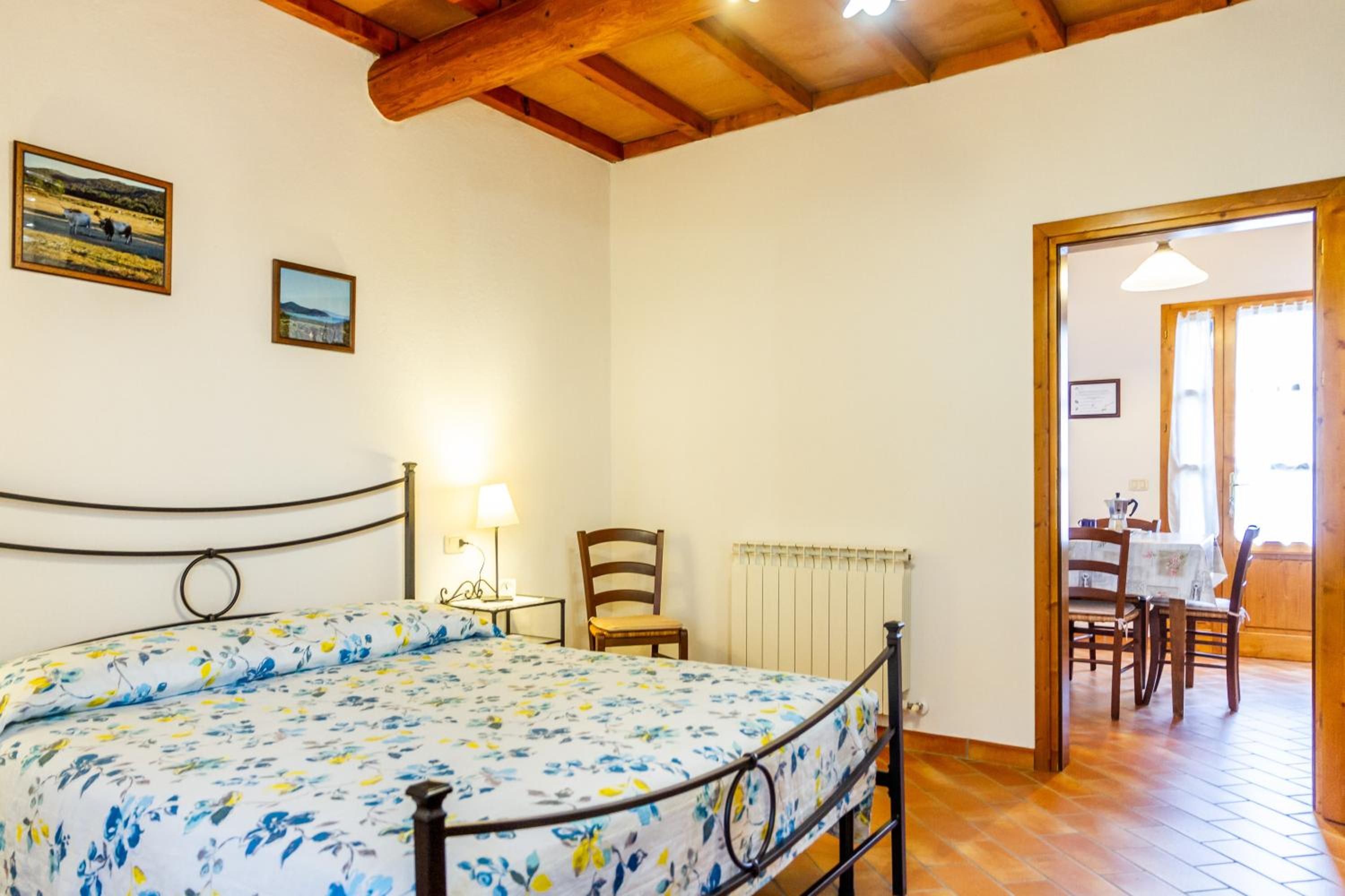 One-Bedroom Apartment with Garden View photo 3