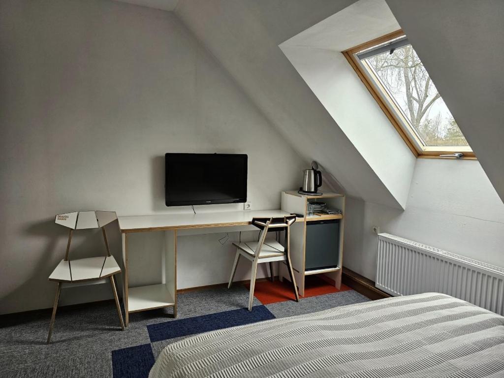 Double or Twin Room - Photo 2