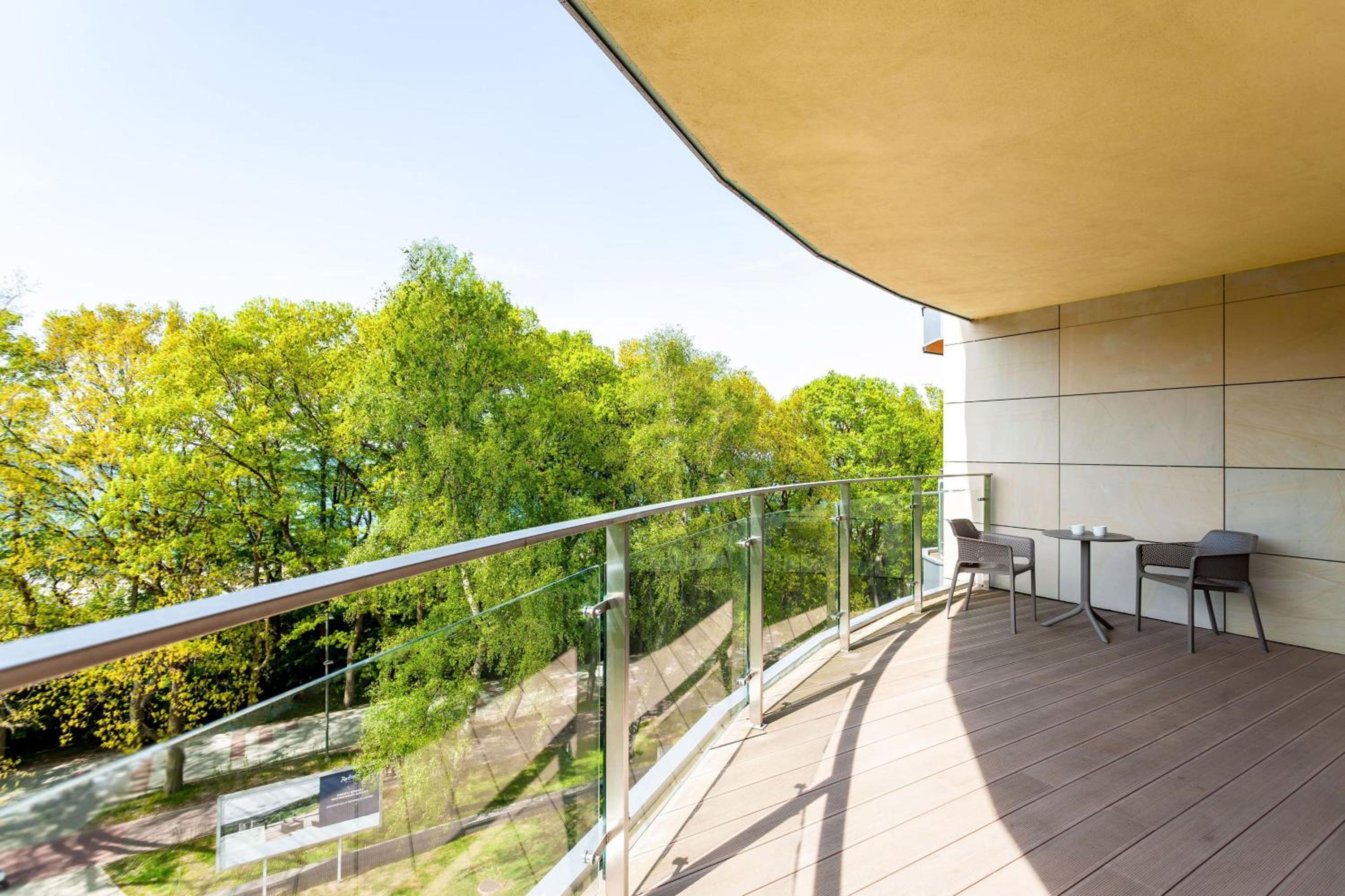 One-Bedroom Apartment with Balcony photo 3