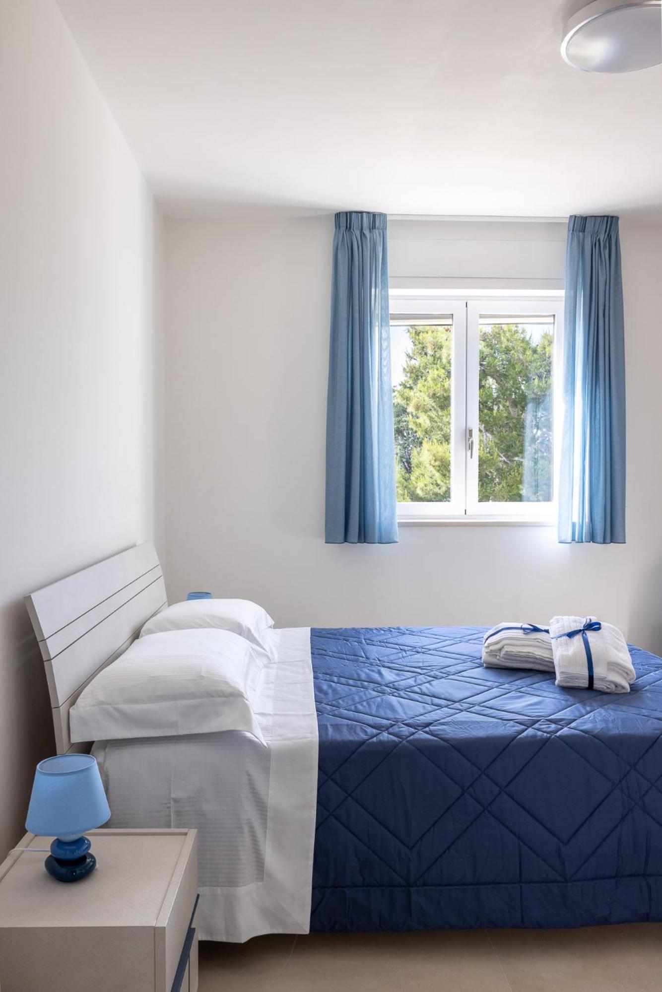 Deluxe Suite with Sea View