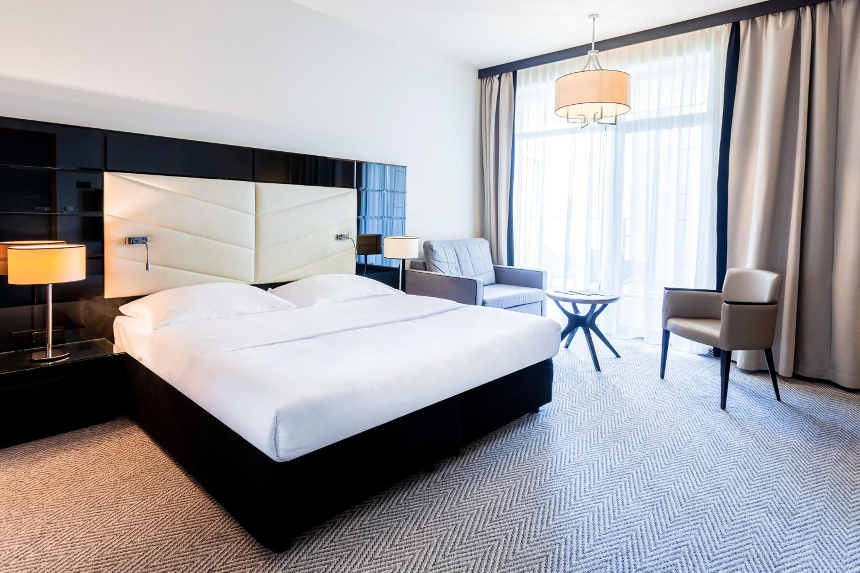 Double Room with Extra Bed photo 1