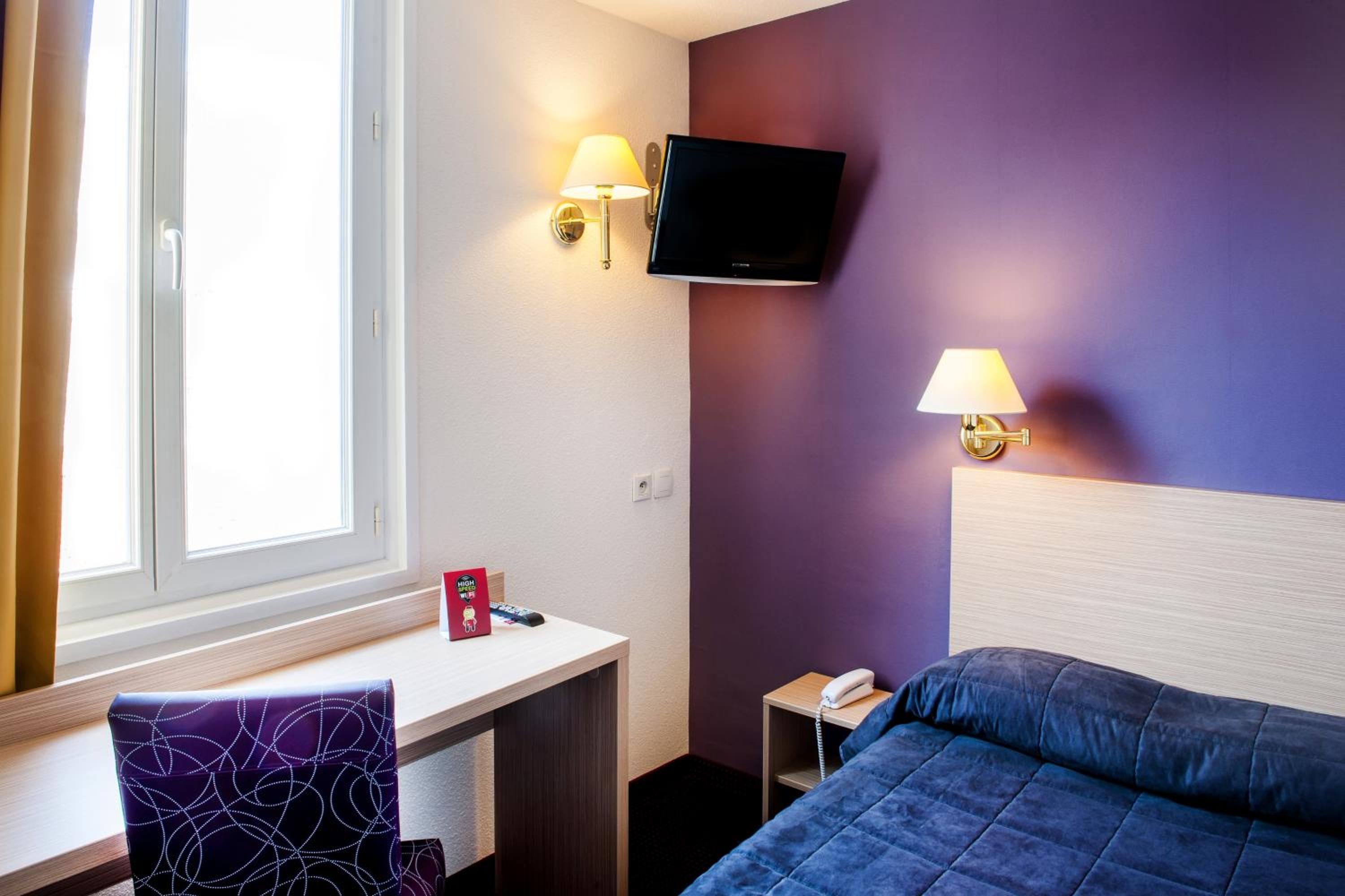 Double Room - Photo 1
