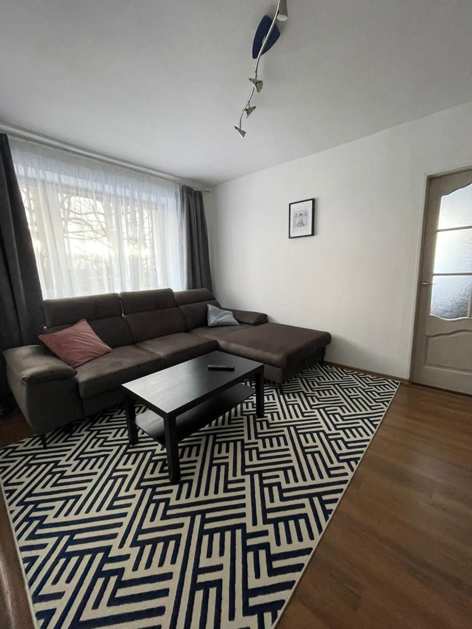 One-Bedroom Apartment photo 1