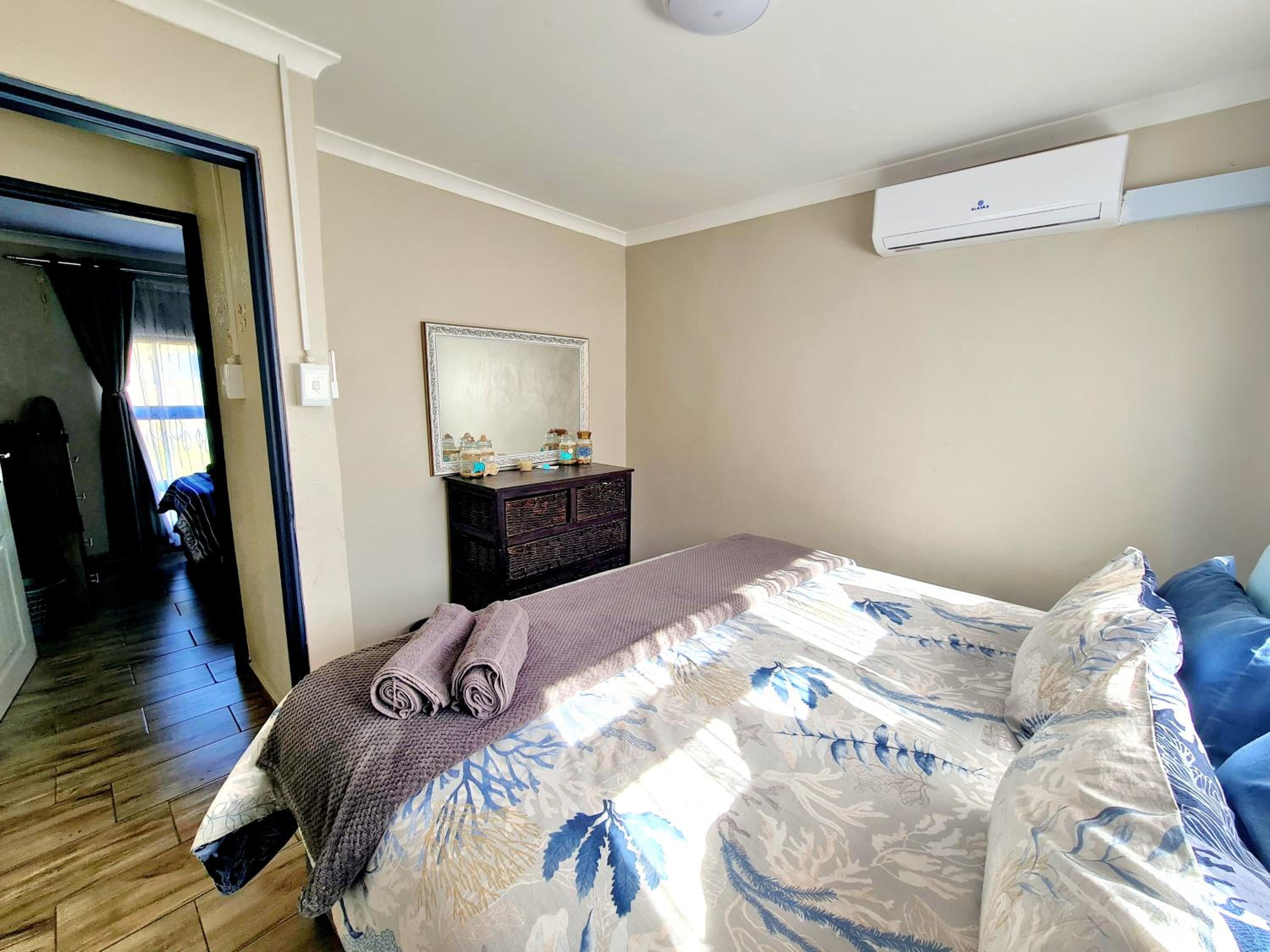 Three-Bedroom Apartment - Photo 28