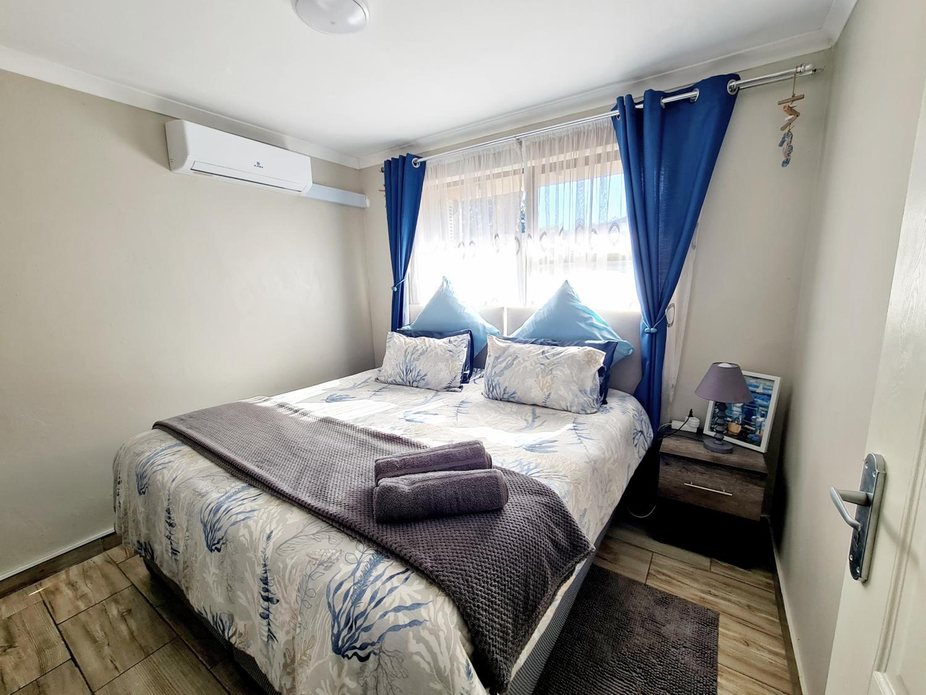 Three-Bedroom Apartment - Photo 27