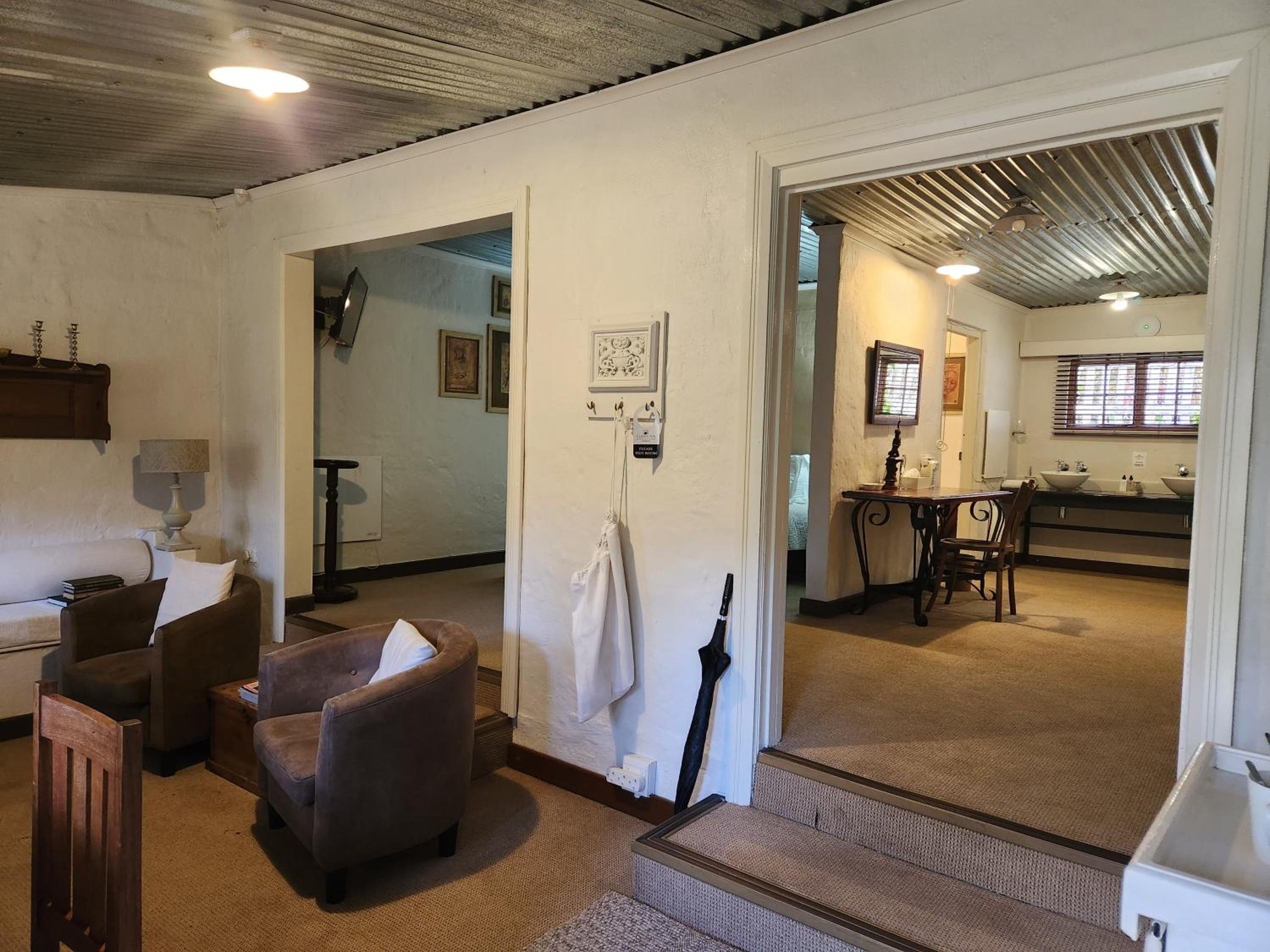 Luxury Suites photo 2