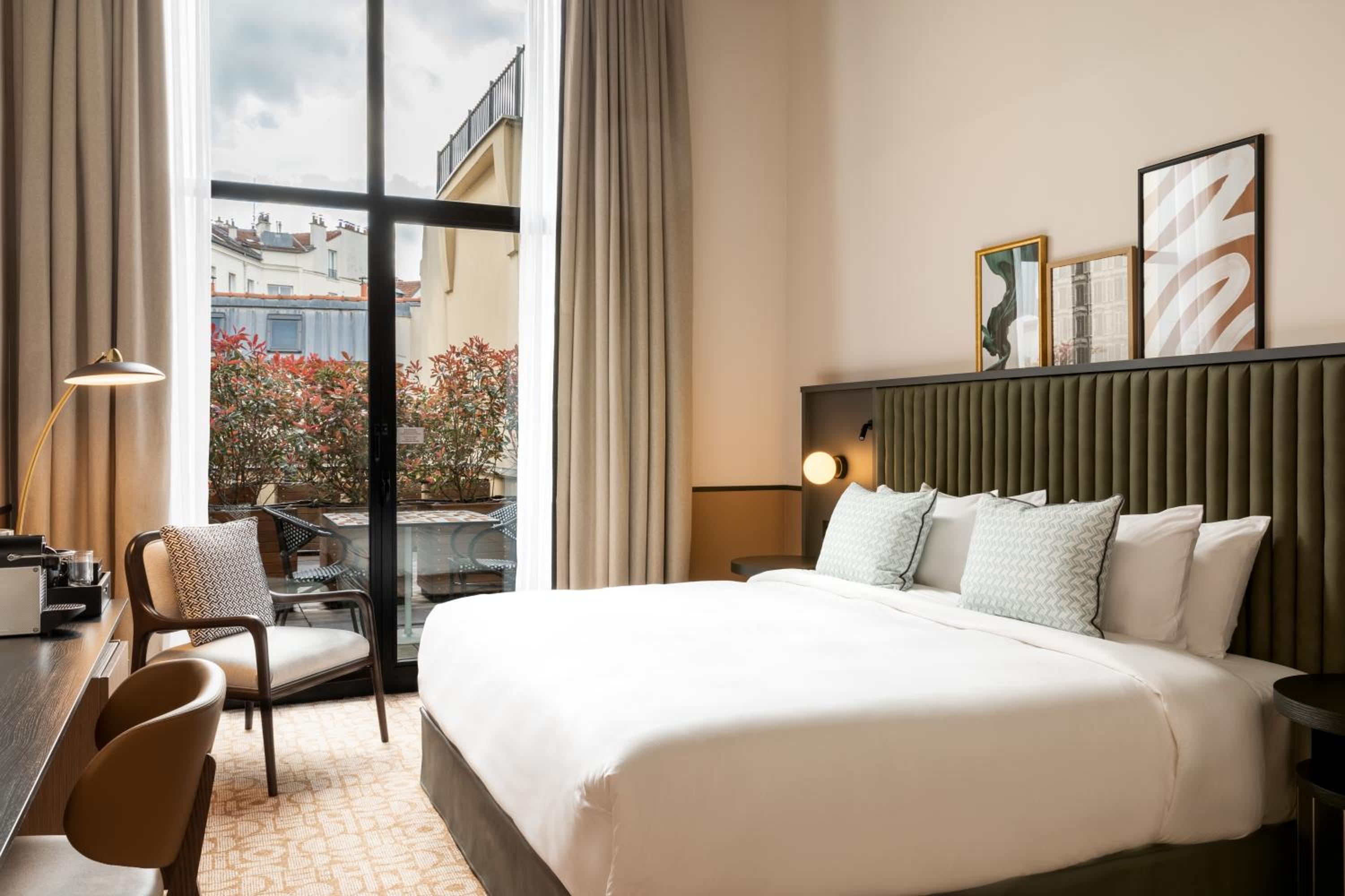 Deluxe King Room with Terrace - Photo 1
