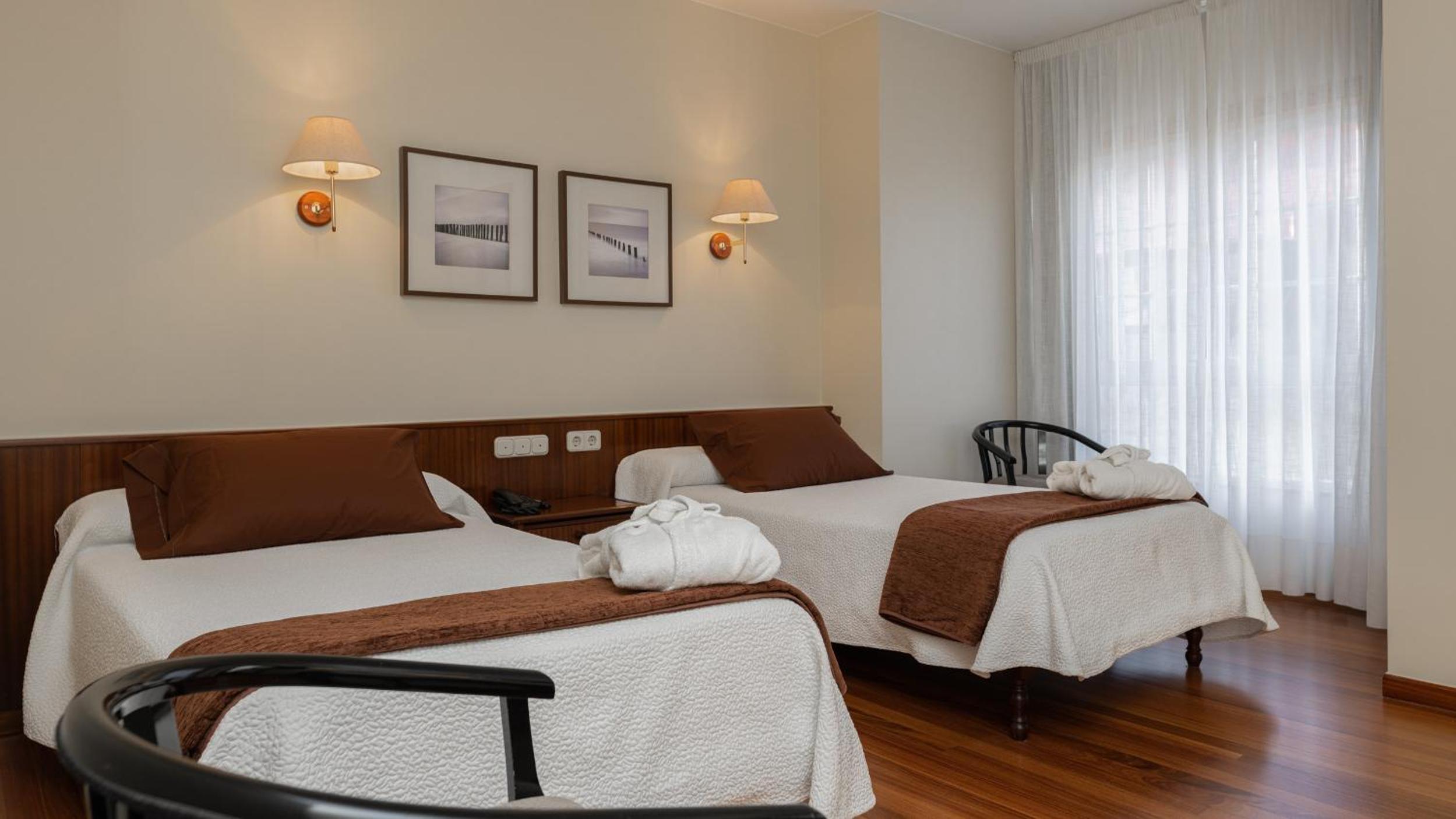 Habitación Doble o con Dos Camas