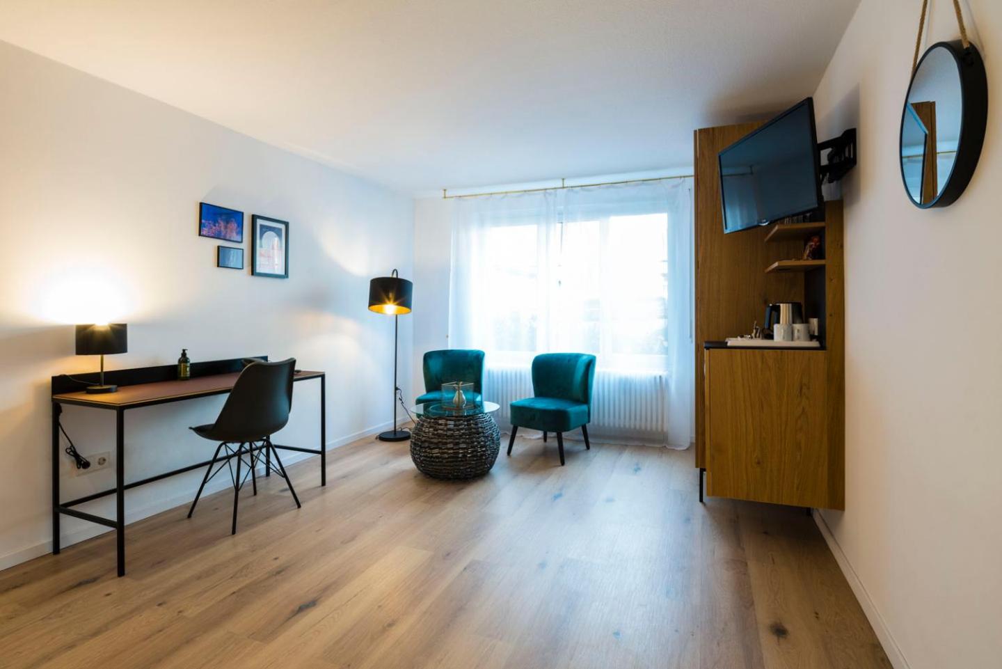 Comfort Double Room Guest House - Photo 4