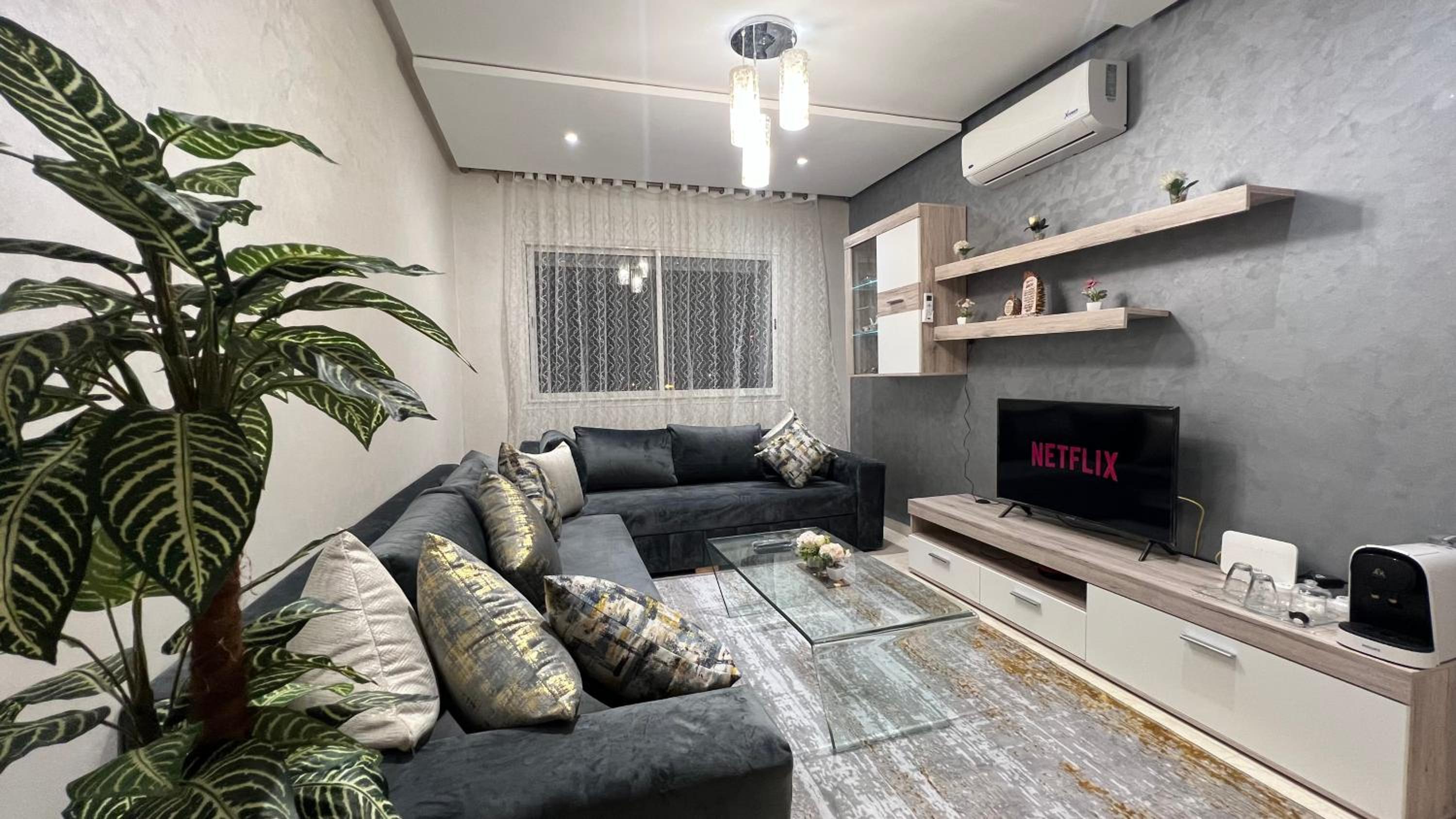 Deluxe Apartment photo 3