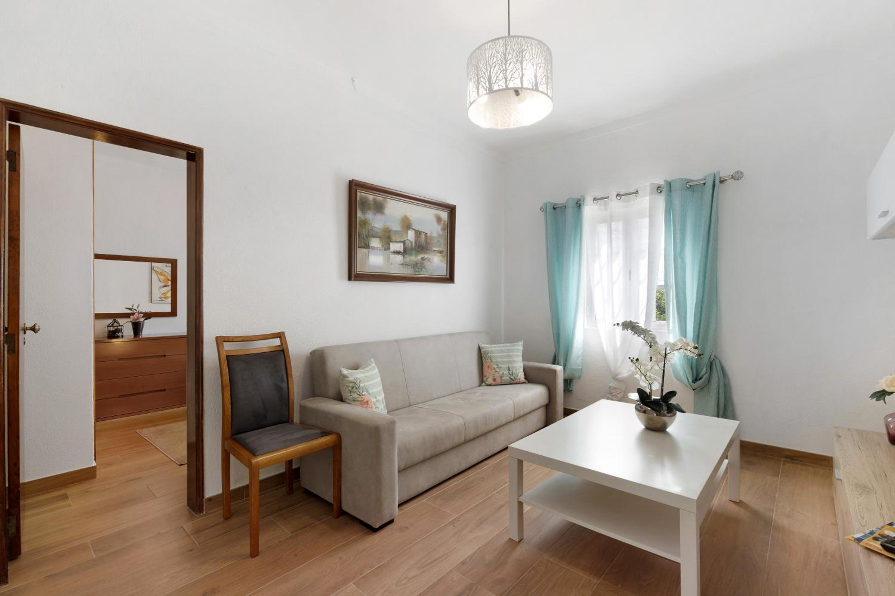 Two-Bedroom Deluxe Apartment with Garden View photo 1