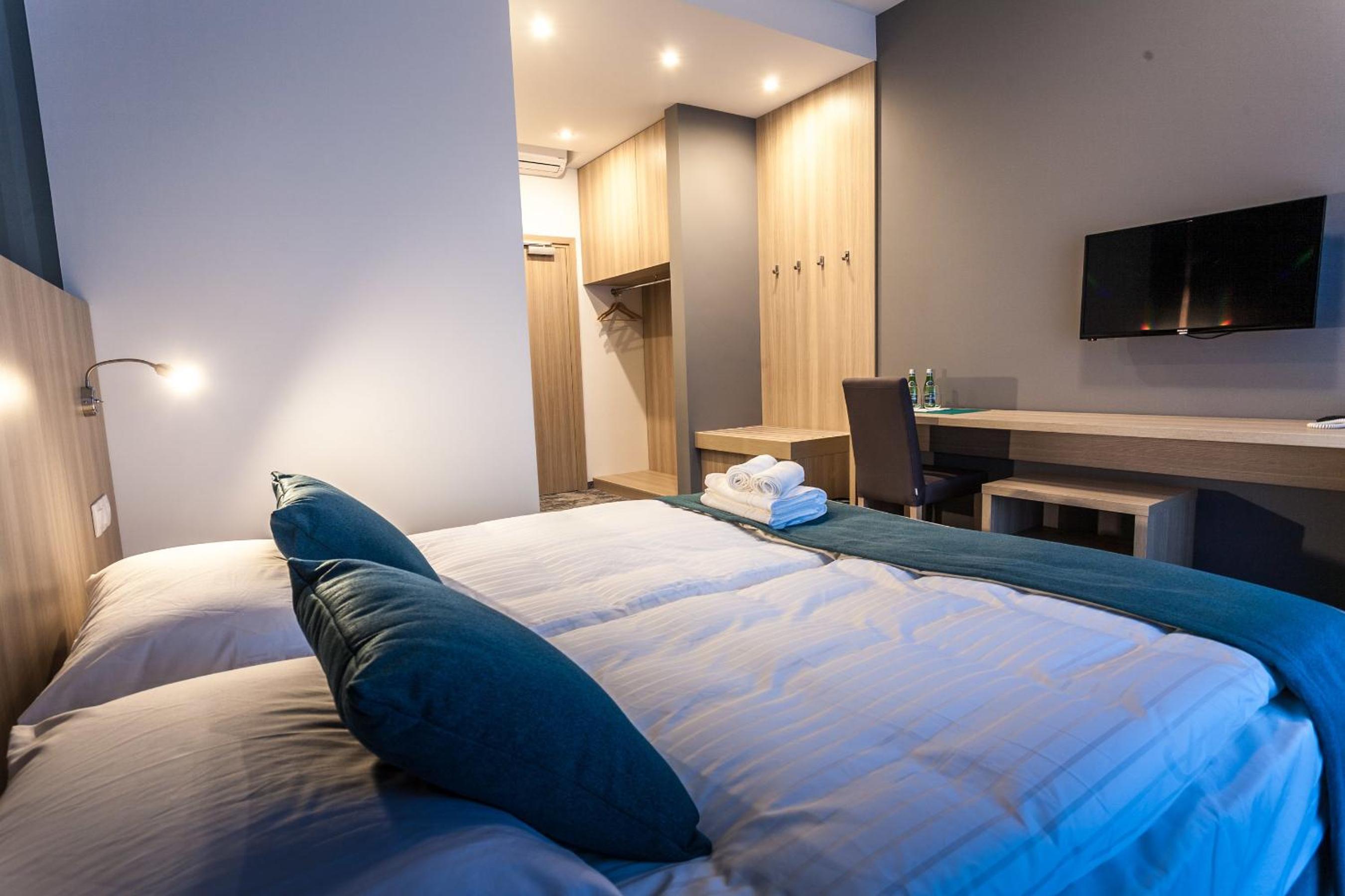 Comfort Triple Room