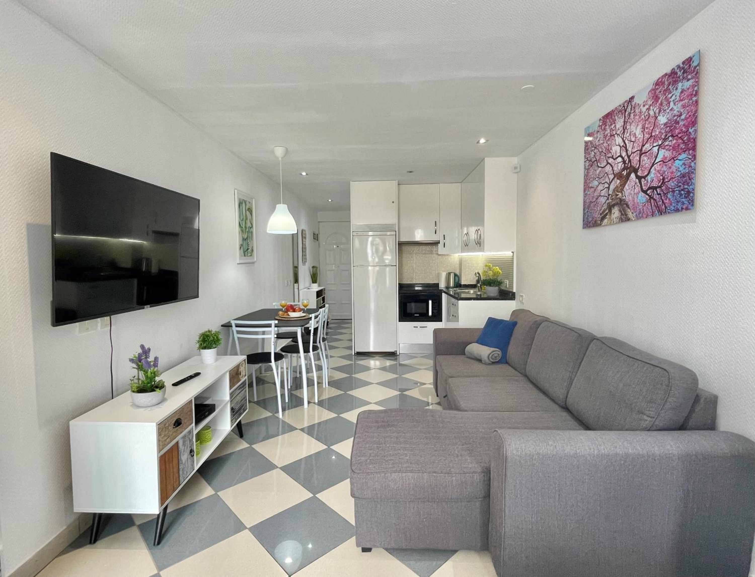 Estudio con terraza