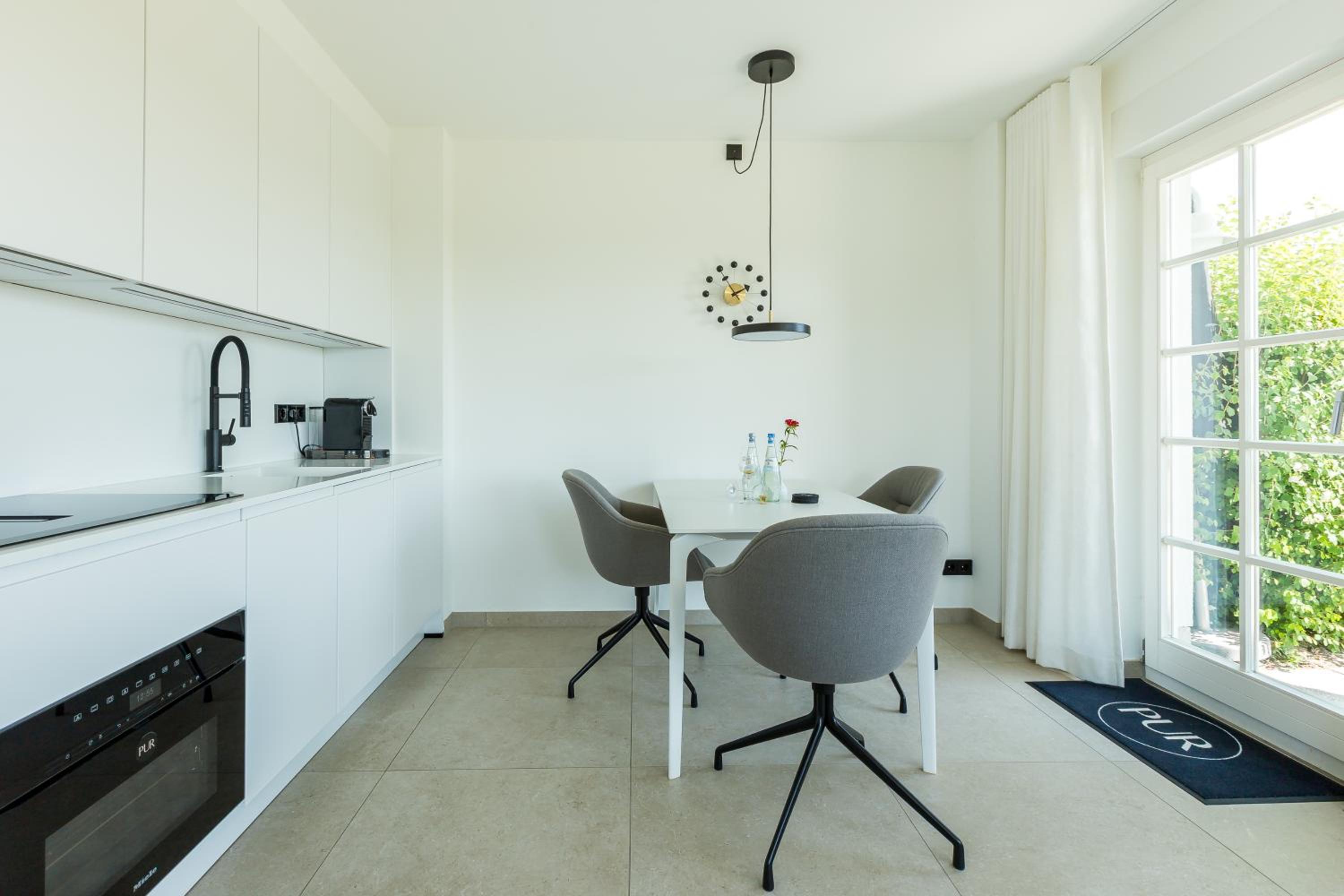 Apartment with Terrace photo 3