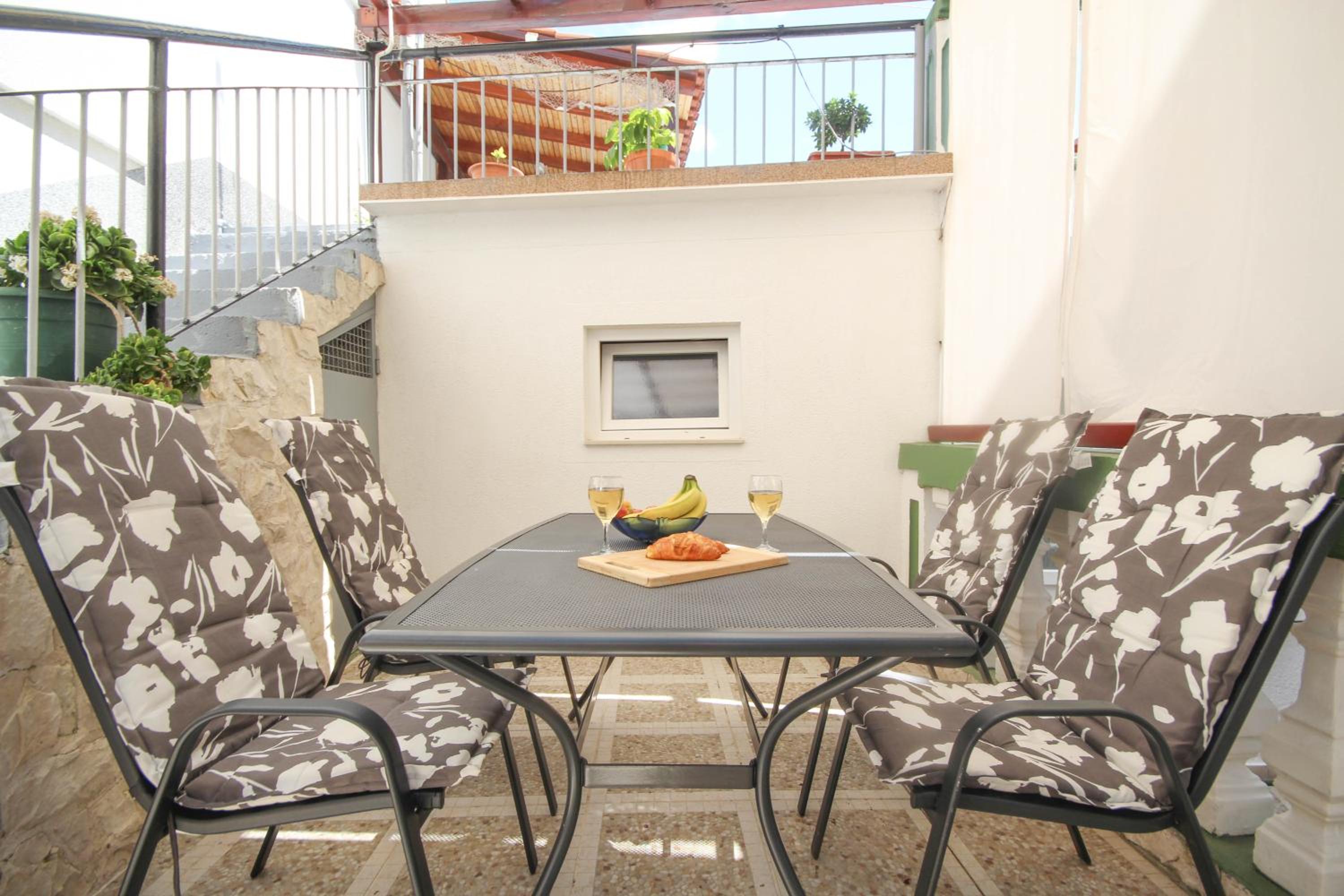 Studio with Terrace photo 3