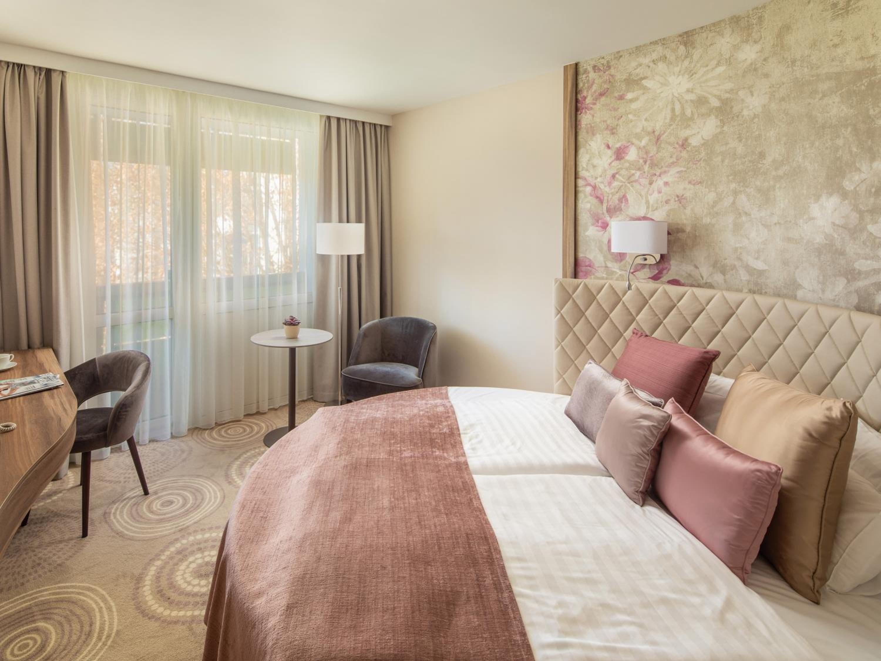 Superior King Room