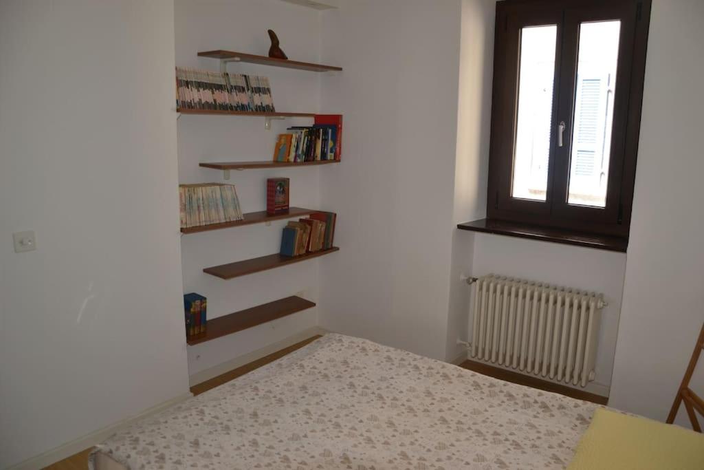 One-Bedroom Apartment photo 3