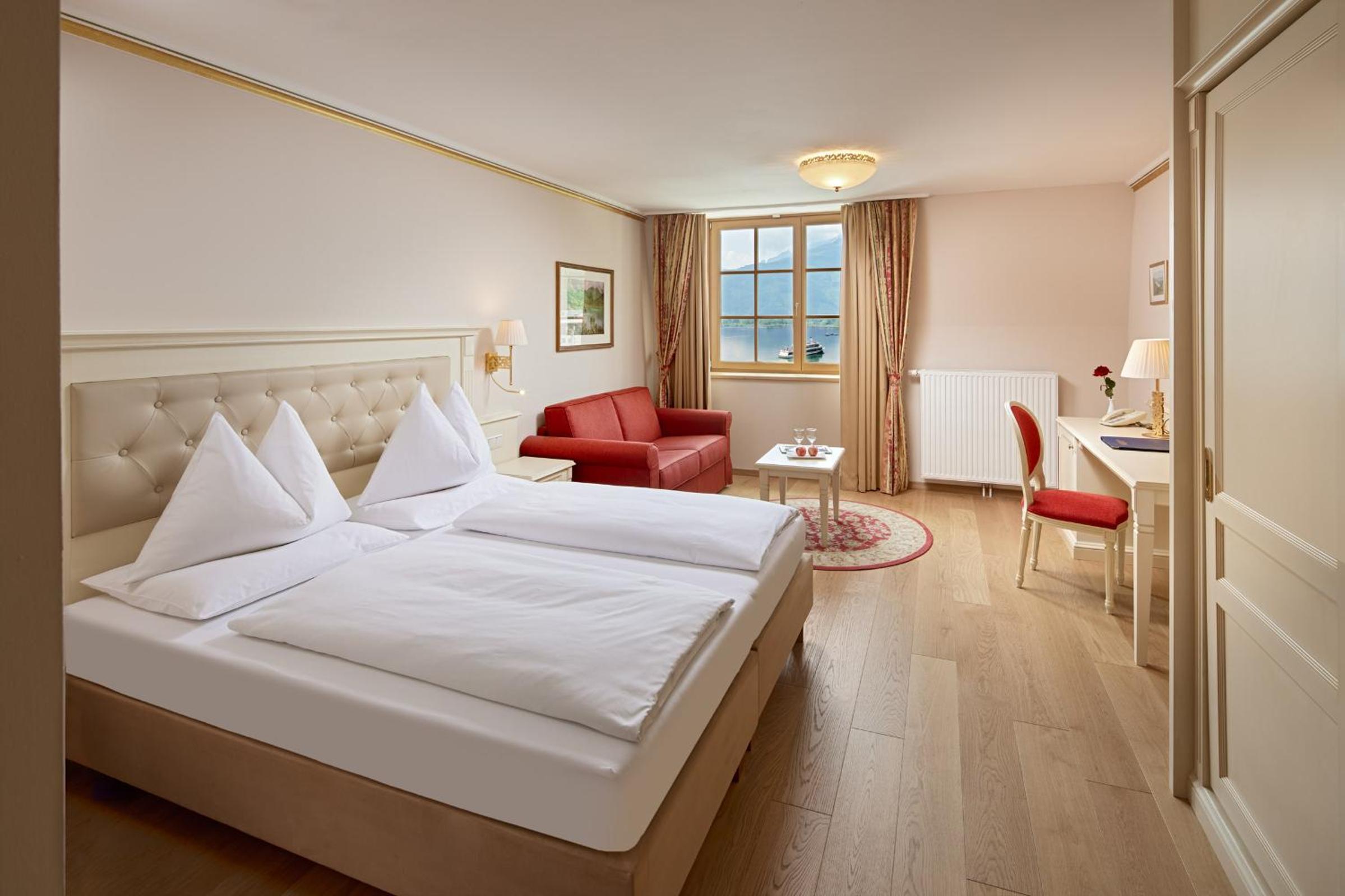 Comfort Room with Lake View - Photo 1