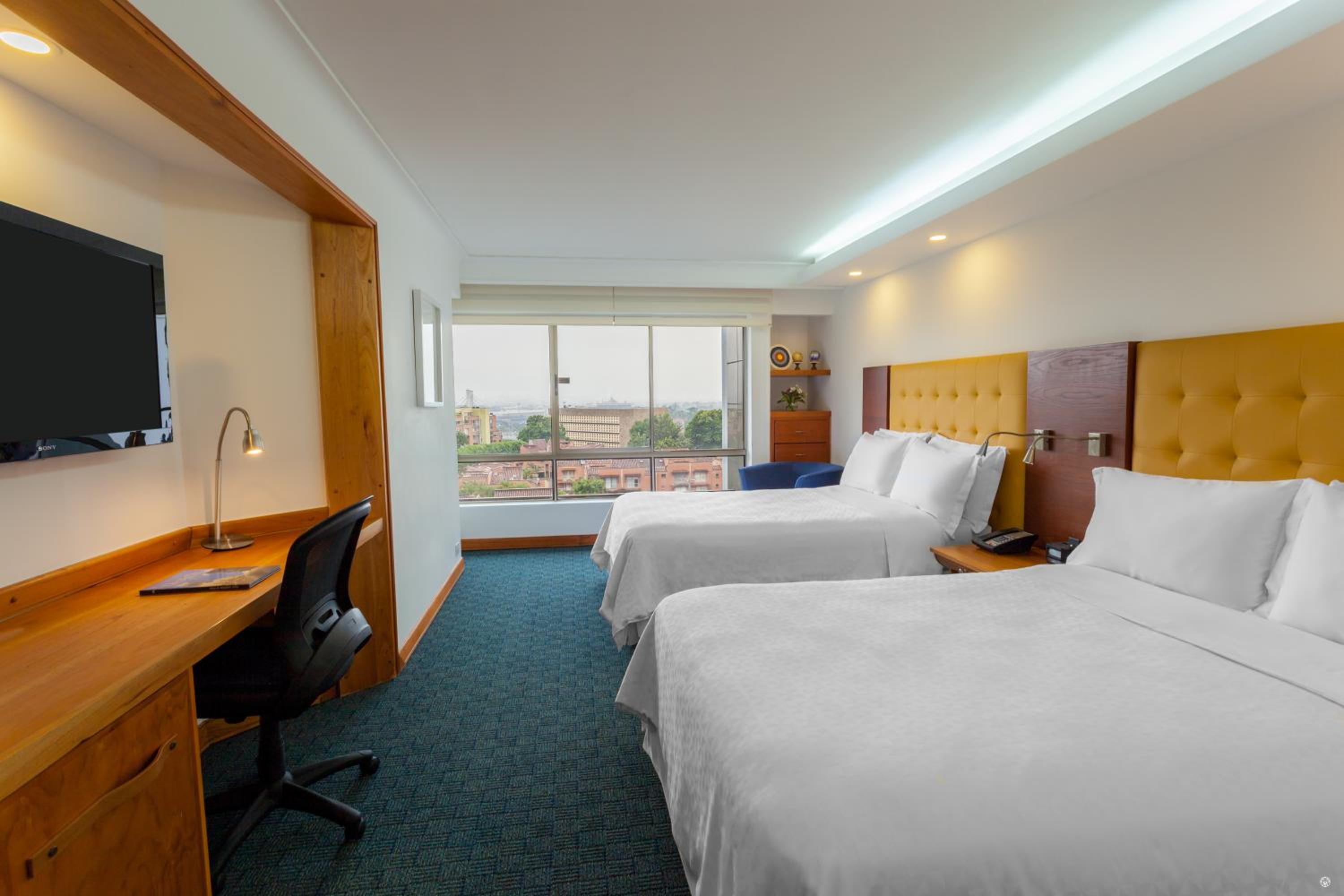 Double Room With Two Double Beds photo 1