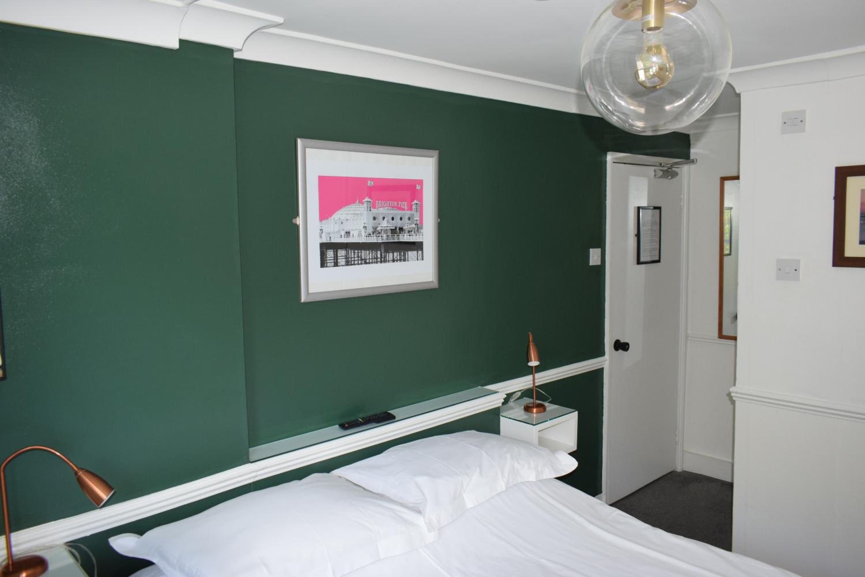 Small Double Room photo 1
