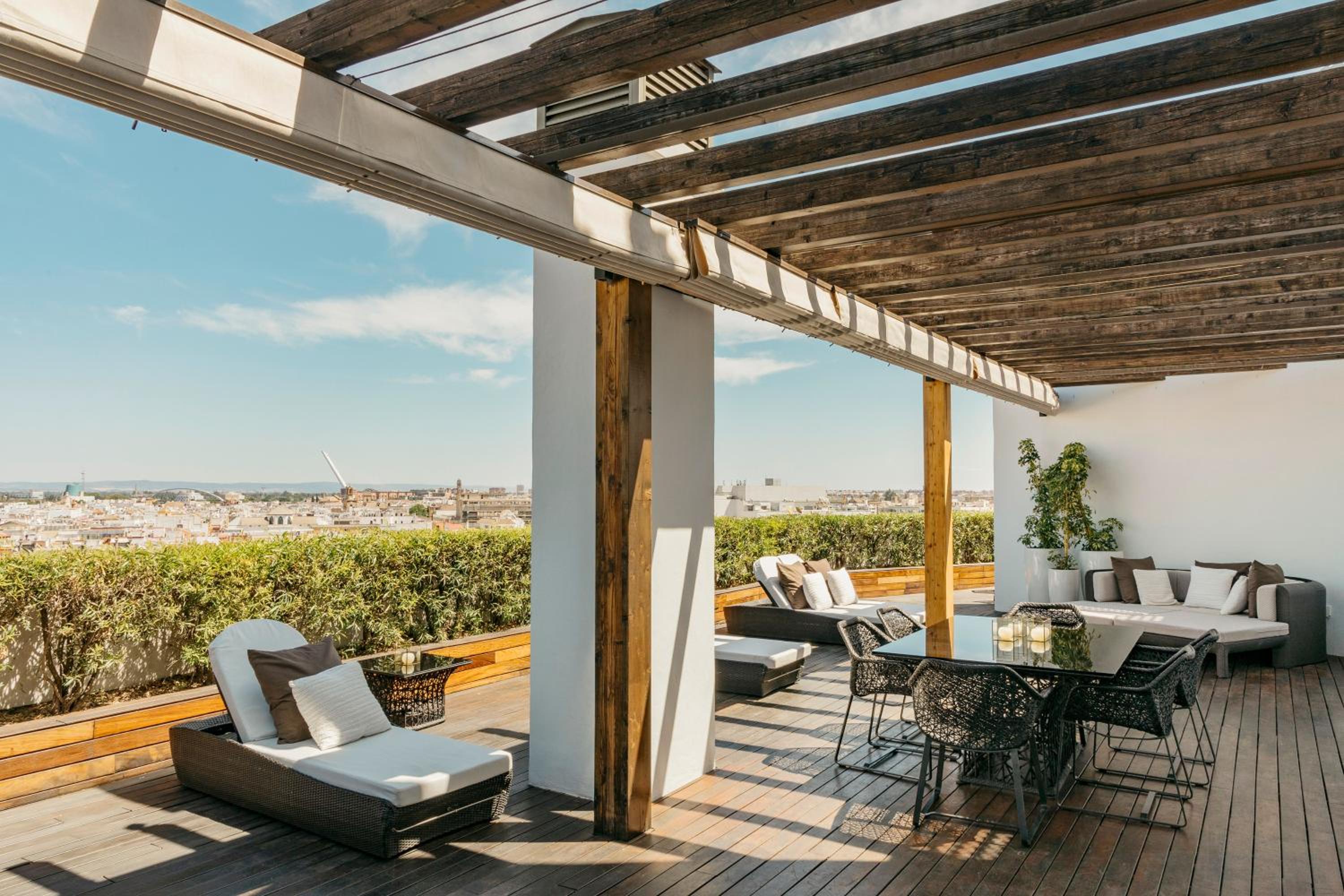 Presidential Penthouse Suite Red Level