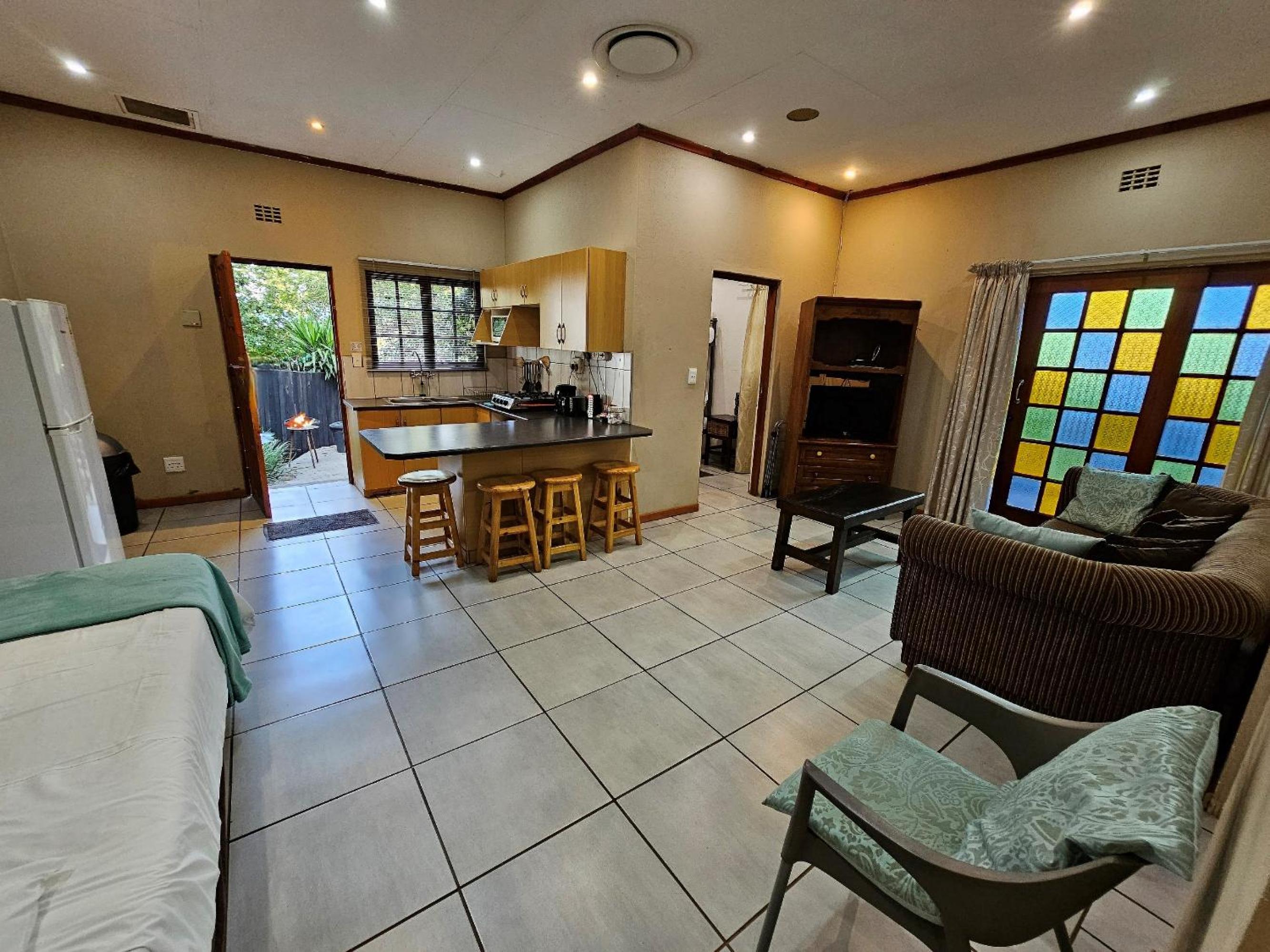 Family Room photo 3